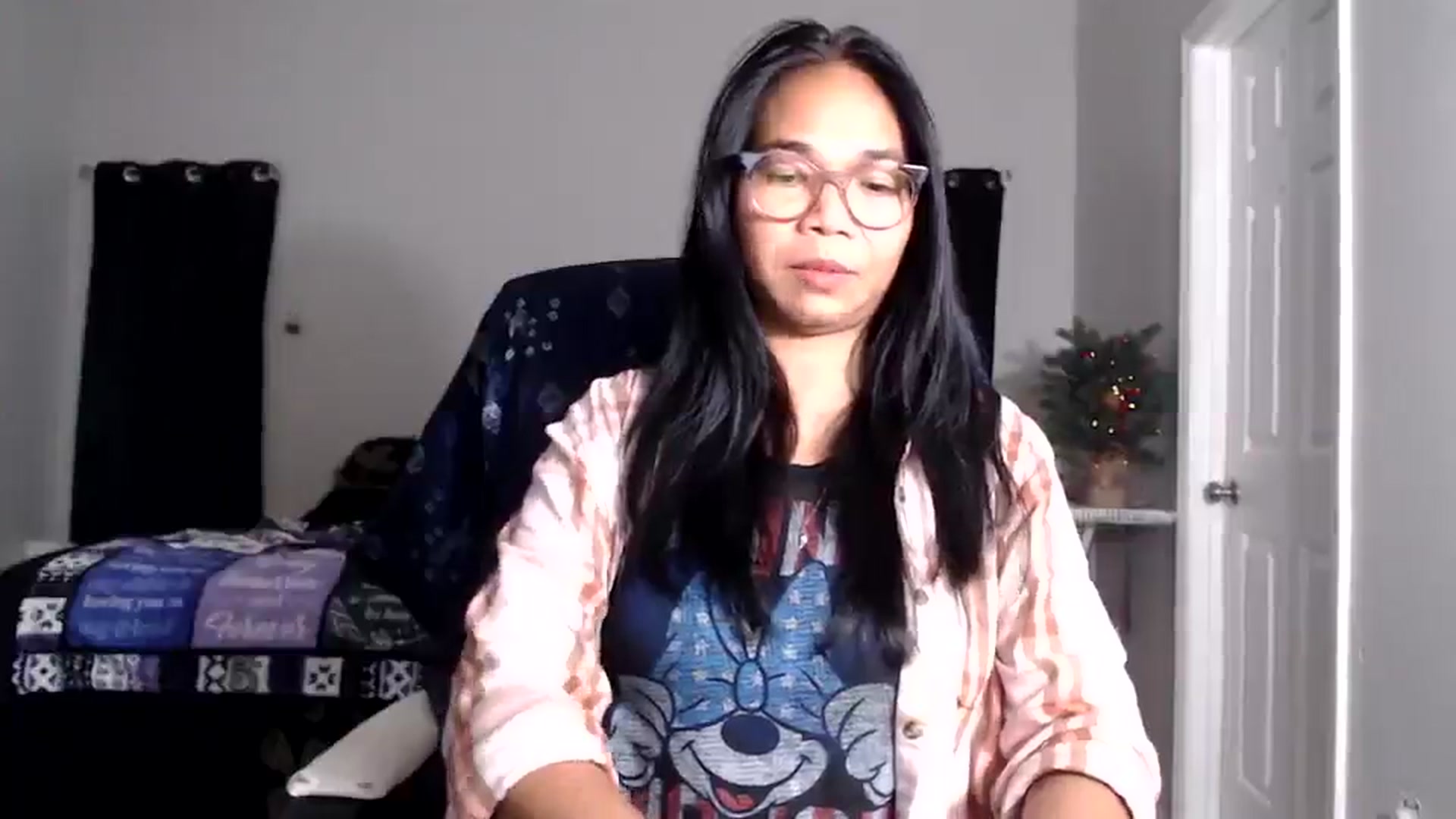 Gallery image thumbnail from Littlekai2025's myfreecams stream on, 12/27/2025, 04:56 image 2 of 20