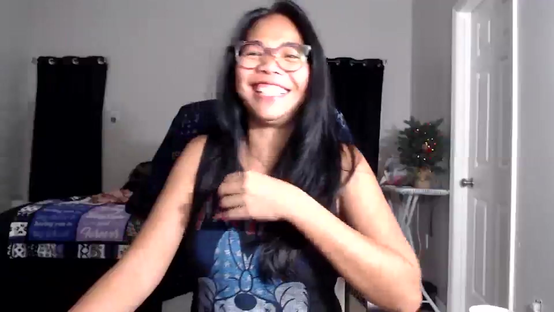 Gallery image thumbnail from Littlekai2025's myfreecams stream on, 12/27/2025, 04:56 image 13 of 20