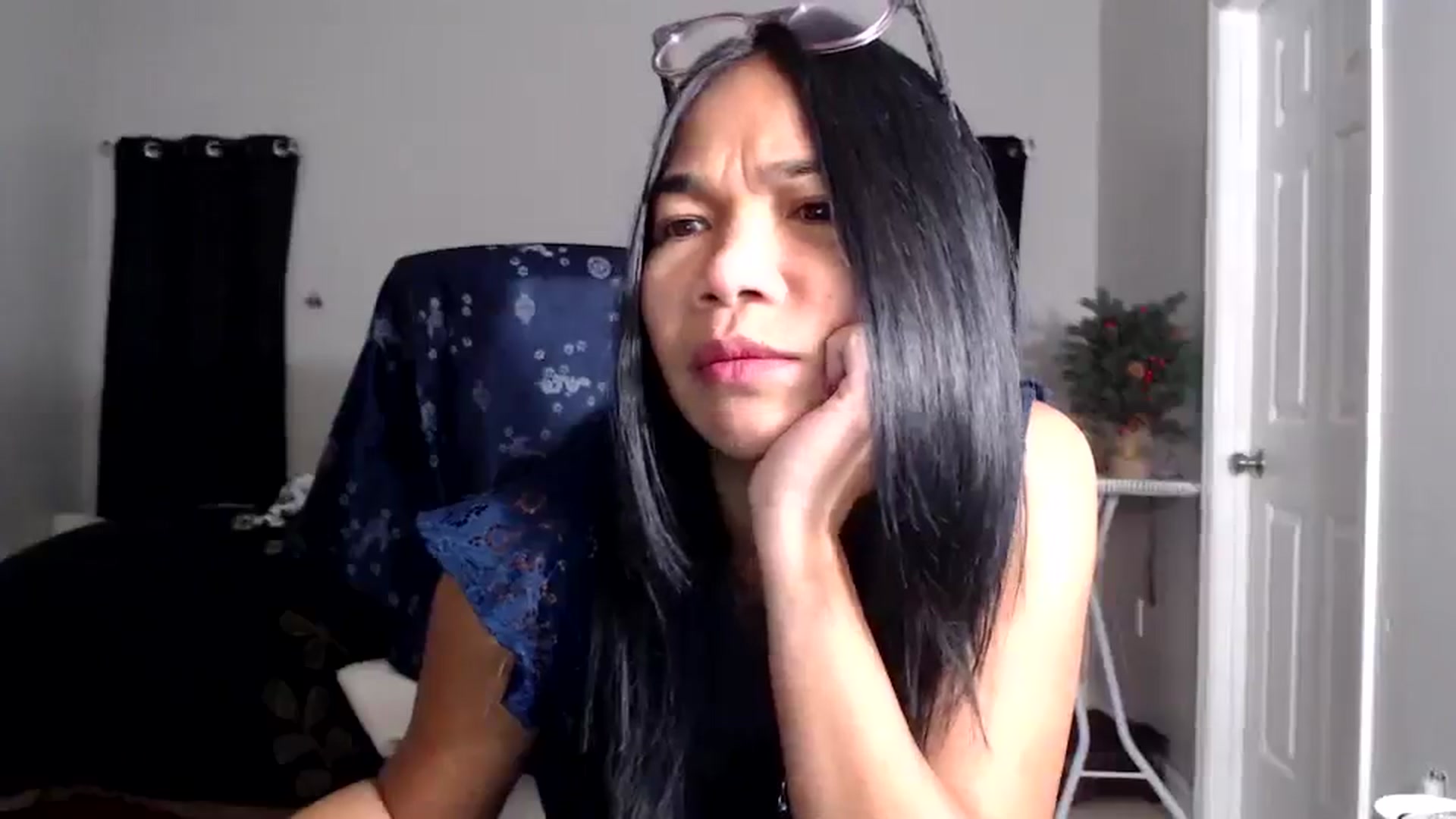Gallery image thumbnail from Littlekai2025's myfreecams stream on, 12/28/2025, 06:39 image 3 of 20