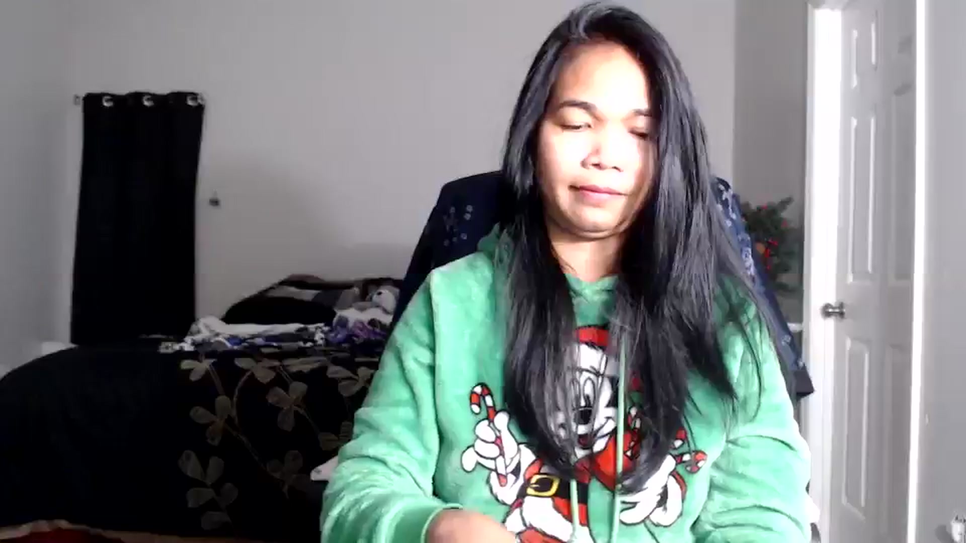 Gallery image thumbnail from Littlekai2025's myfreecams stream on, 12/28/2025, 06:39 image 16 of 20