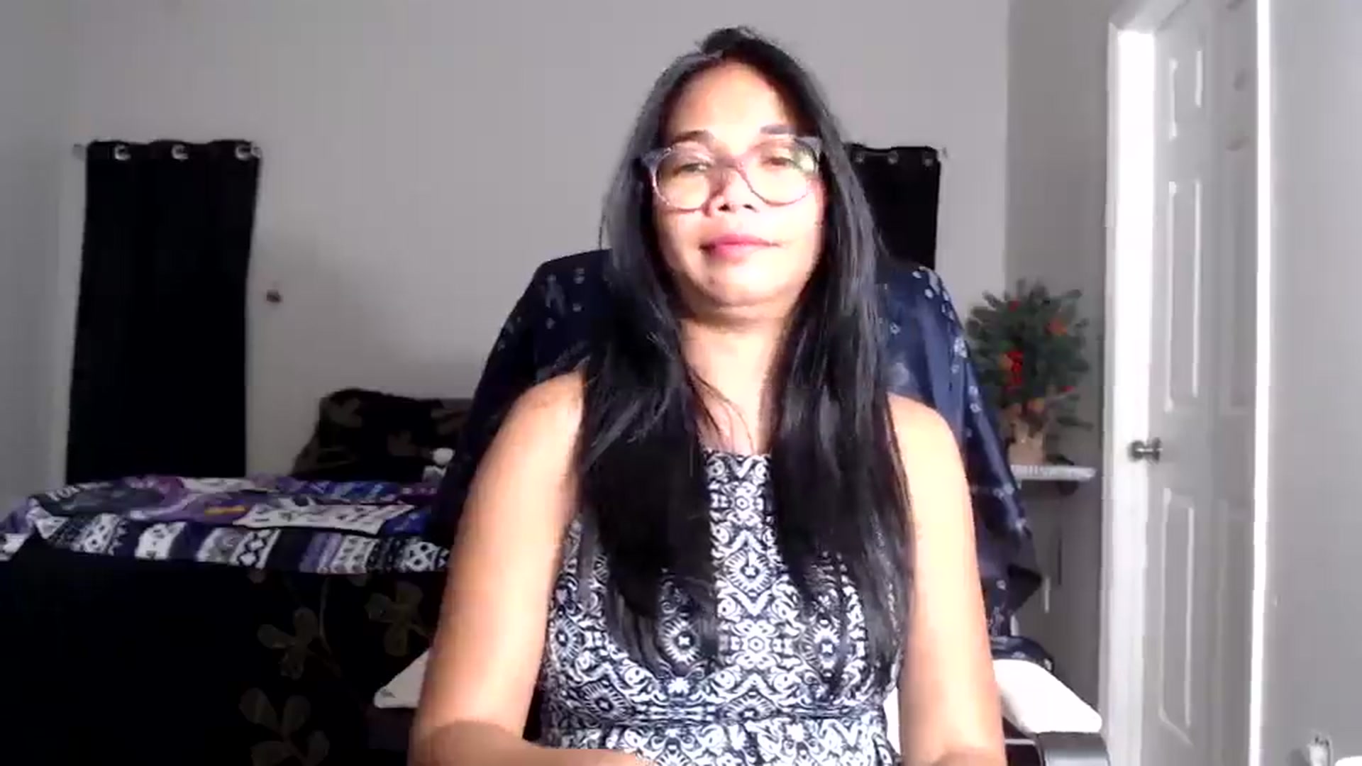 Gallery image thumbnail from Littlekai2025's myfreecams stream on, 12/29/2025, 05:55 image 11 of 20