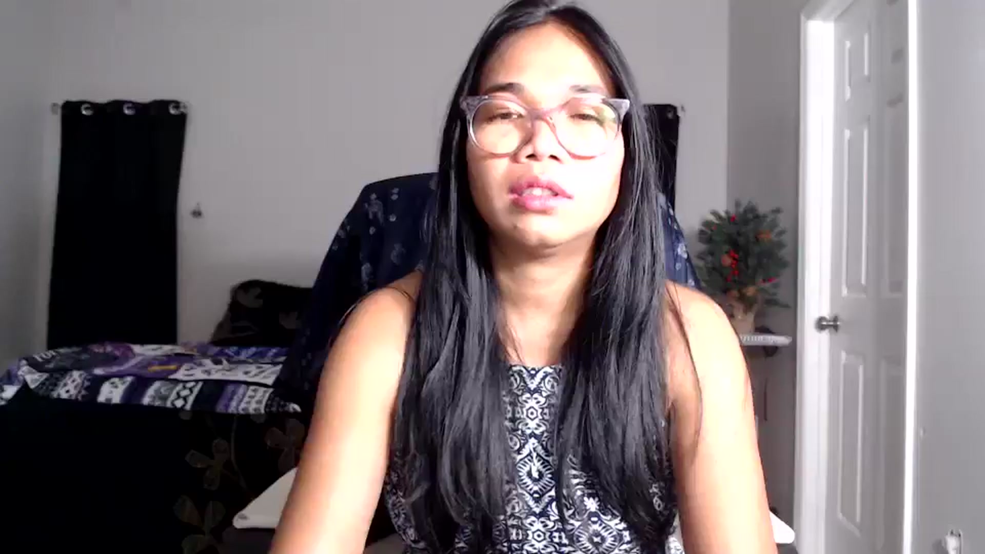 Gallery image thumbnail from Littlekai2025's myfreecams stream on, 12/29/2025, 05:55 image 6 of 20