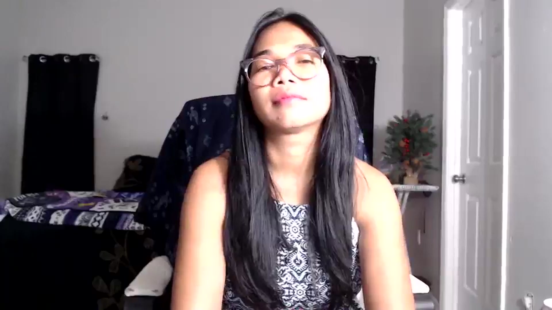 Gallery image thumbnail from Littlekai2025's myfreecams stream on, 12/29/2025, 05:55 image 3 of 20