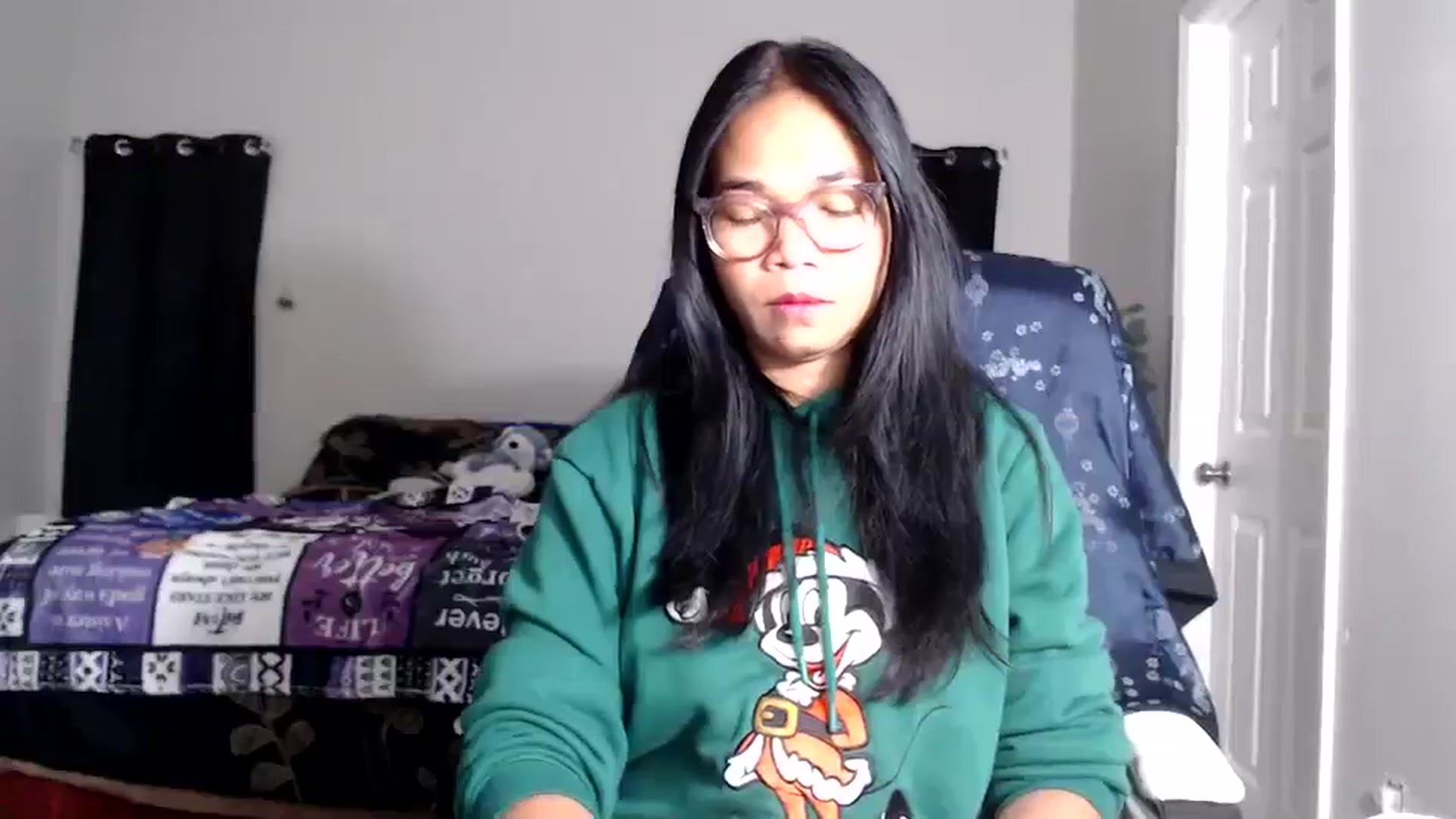 Gallery image thumbnail from Littlekai2025's myfreecams stream on, 12/31/2025, 01:17 image 18 of 20