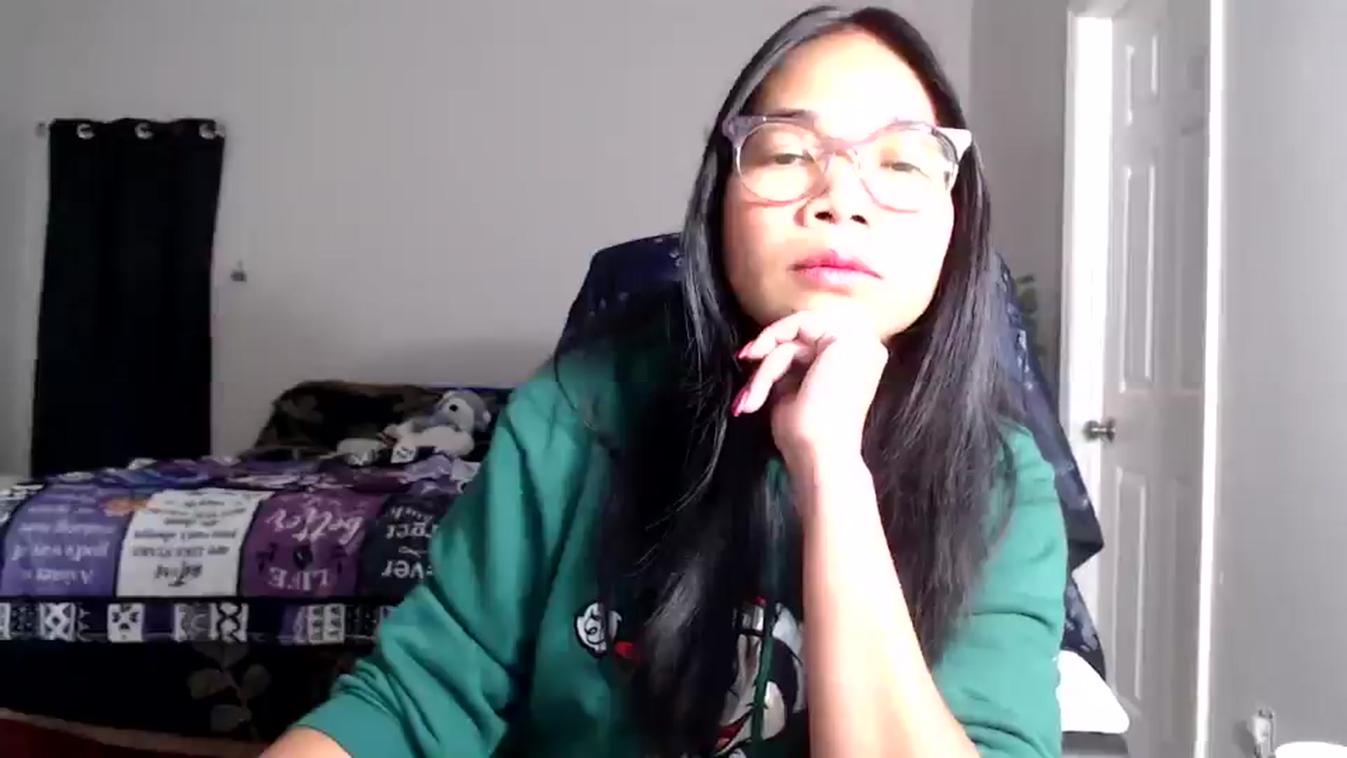 Gallery image thumbnail from Littlekai2025's myfreecams stream on, 12/31/2025, 01:17 image 13 of 20