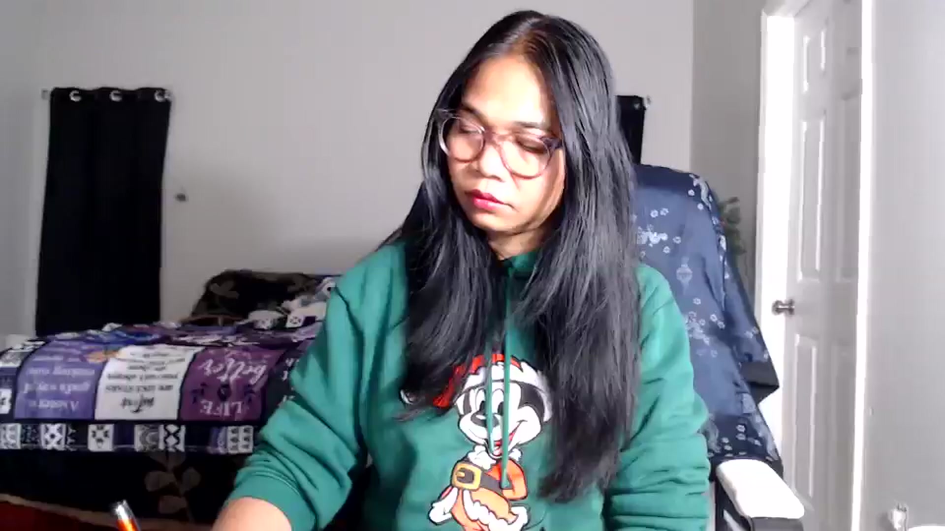 Gallery image thumbnail from Littlekai2025's myfreecams stream on, 12/31/2025, 01:17 image 12 of 20