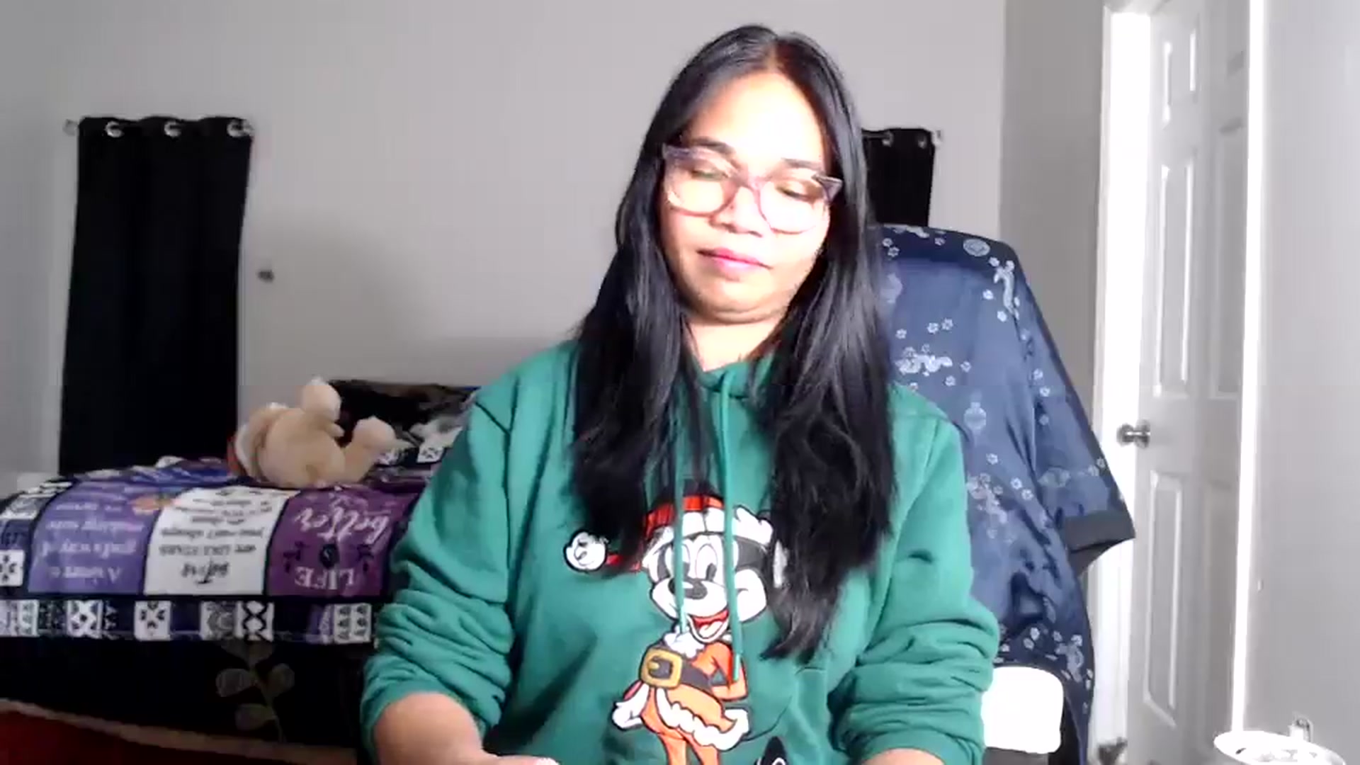 Gallery image thumbnail from Littlekai2025's myfreecams stream on, 12/31/2025, 02:43 image 19 of 20