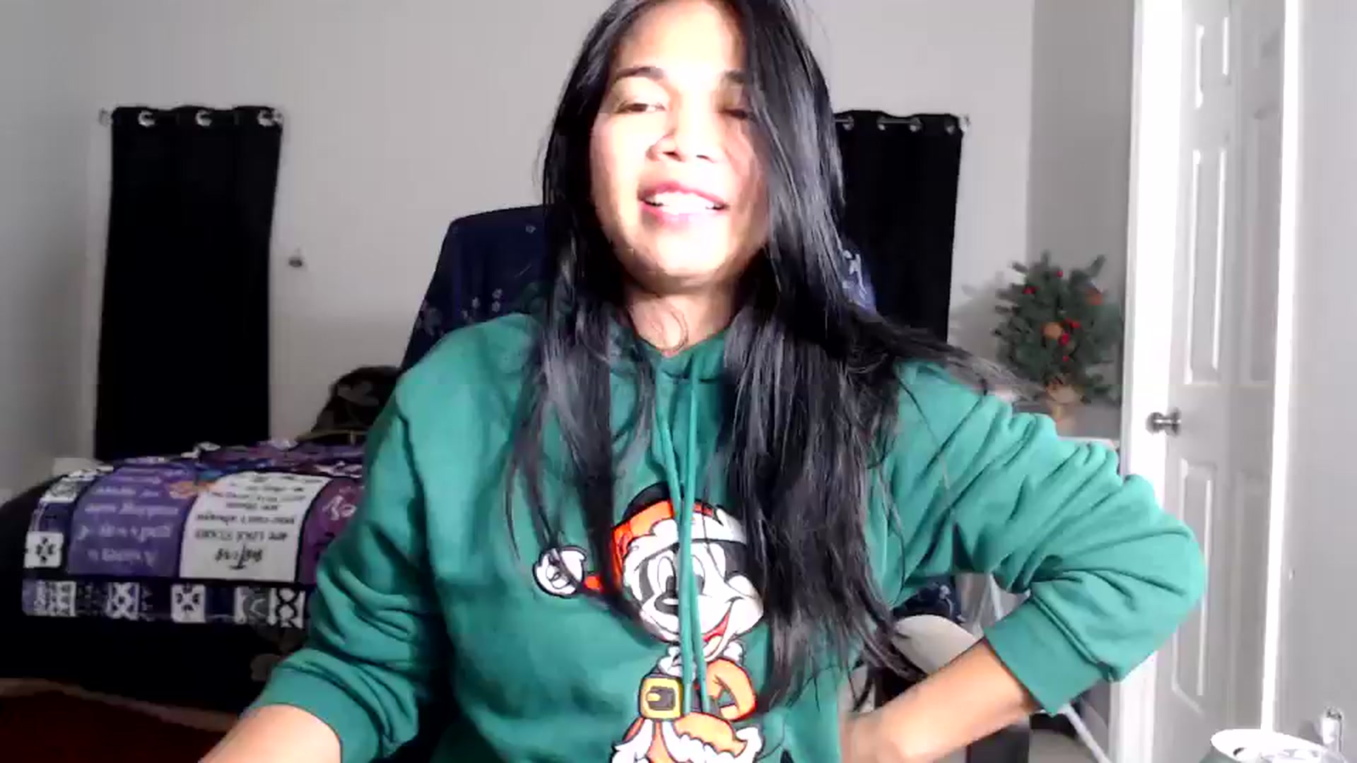 Gallery image thumbnail from Littlekai2025's myfreecams stream on, 12/31/2025, 04:38 image 19 of 20