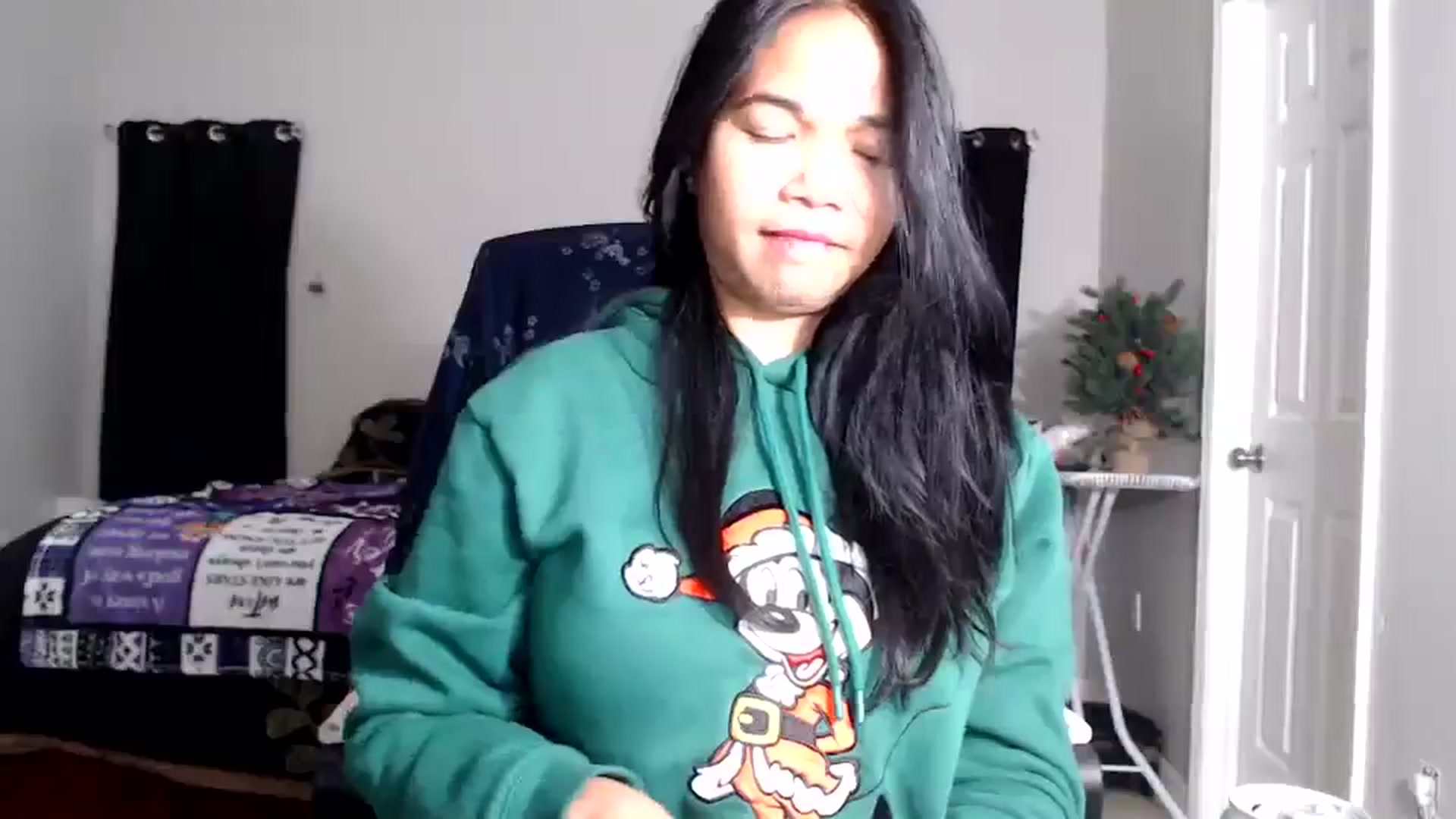 Gallery image thumbnail from Littlekai2025's myfreecams stream on, 12/31/2025, 04:38 image 16 of 20