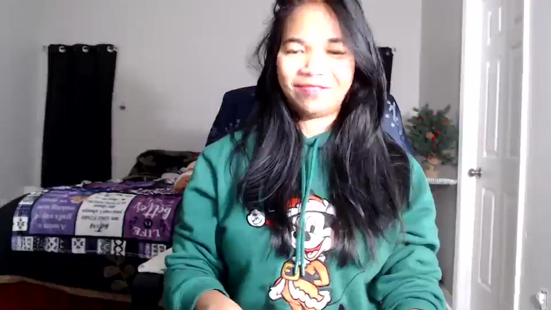 Gallery image thumbnail from Littlekai2025's myfreecams stream on, 12/31/2025, 04:38 image 8 of 20
