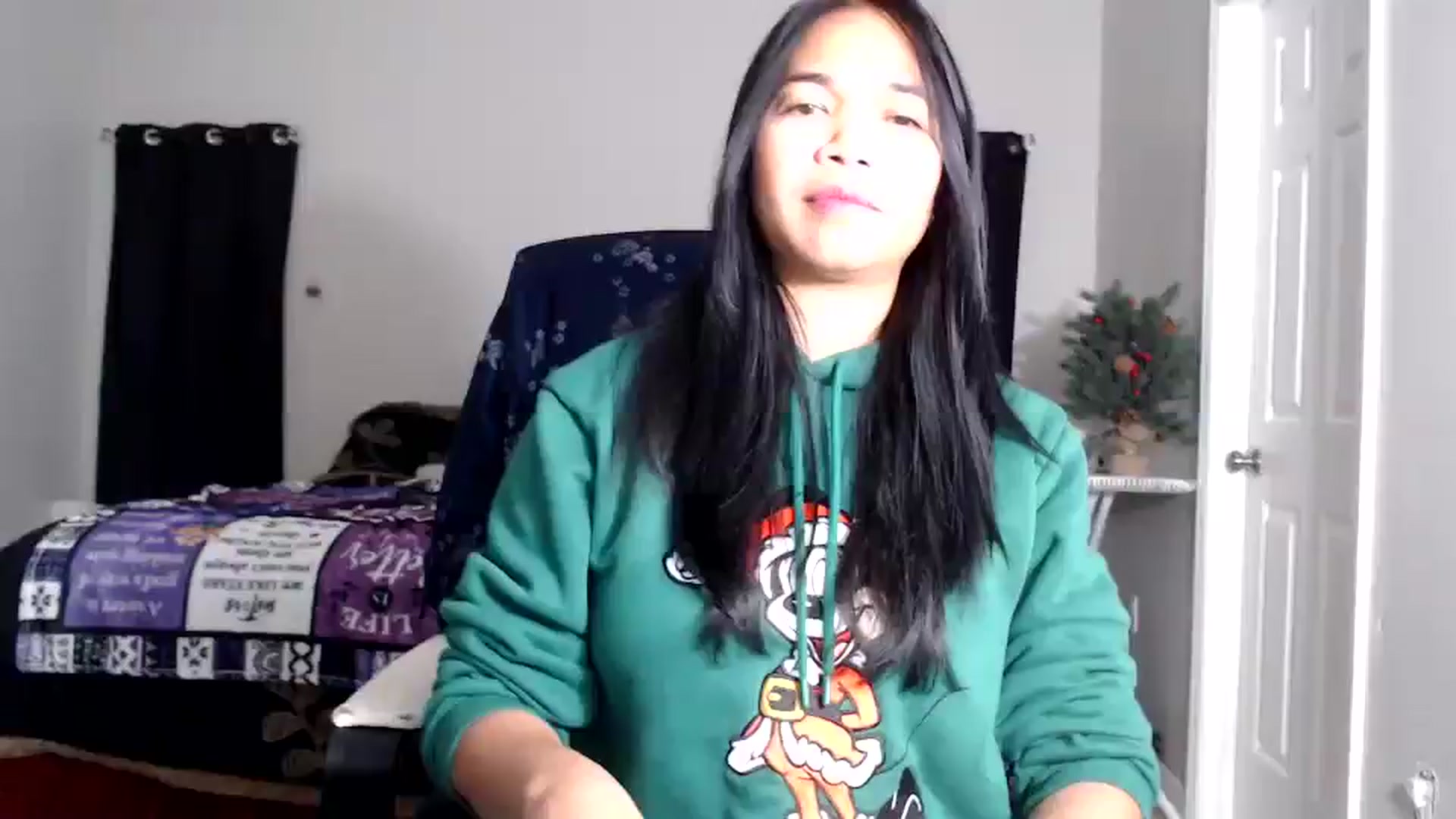 Gallery image thumbnail from Littlekai2025's myfreecams stream on, 12/31/2025, 04:38 image 1 of 20