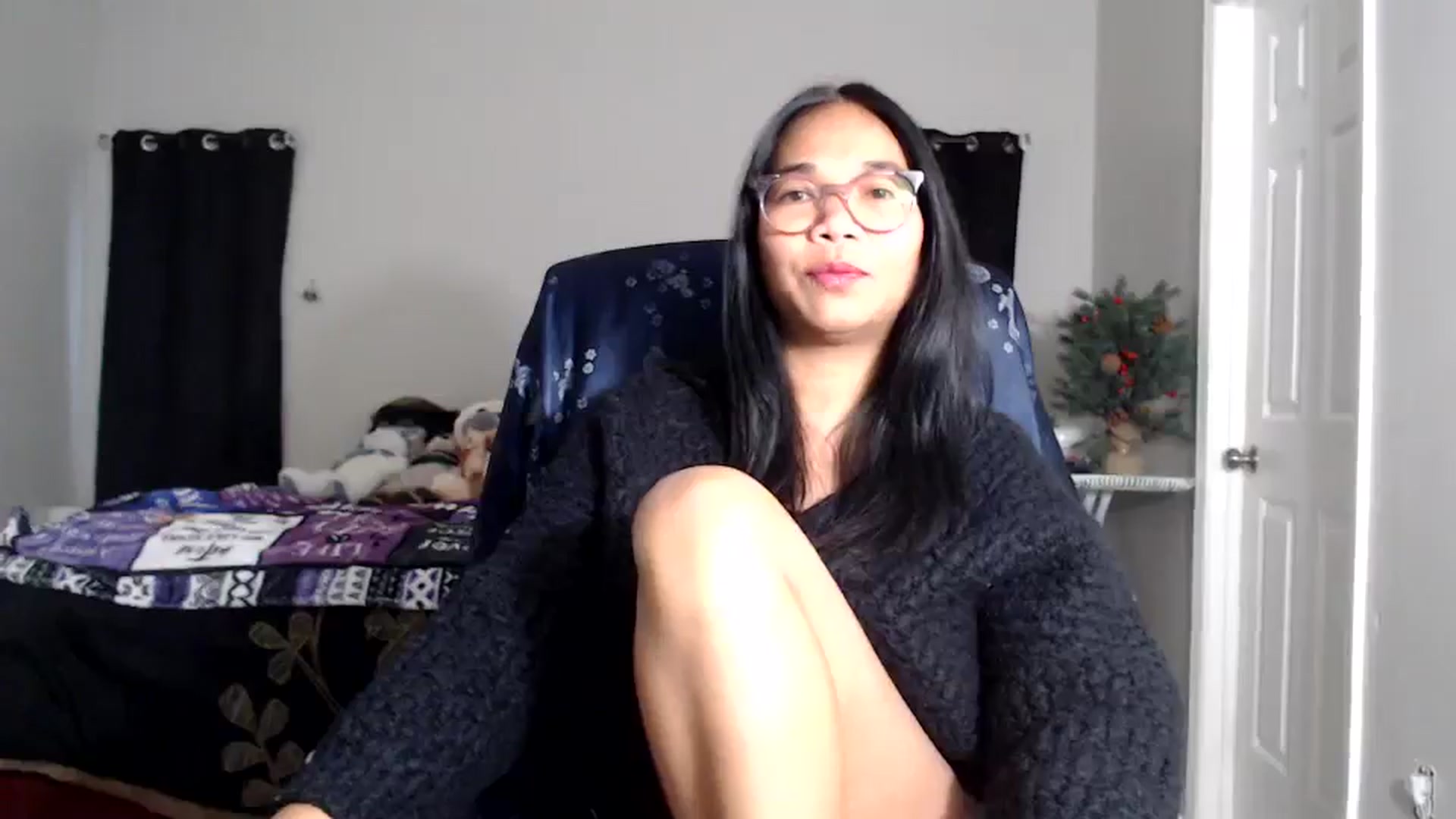 Gallery image thumbnail from Littlekai2025's myfreecams stream on, 01/01/2026, 21:19 image 8 of 20