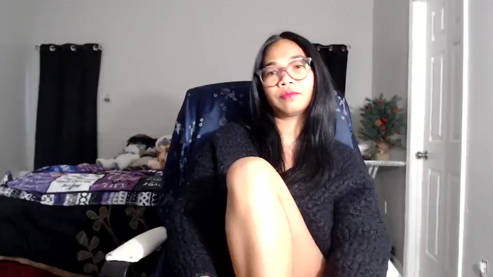 Gallery image thumbnail from Littlekai2025's myfreecams stream on, 01/01/2026, 21:19 image 10 of 20