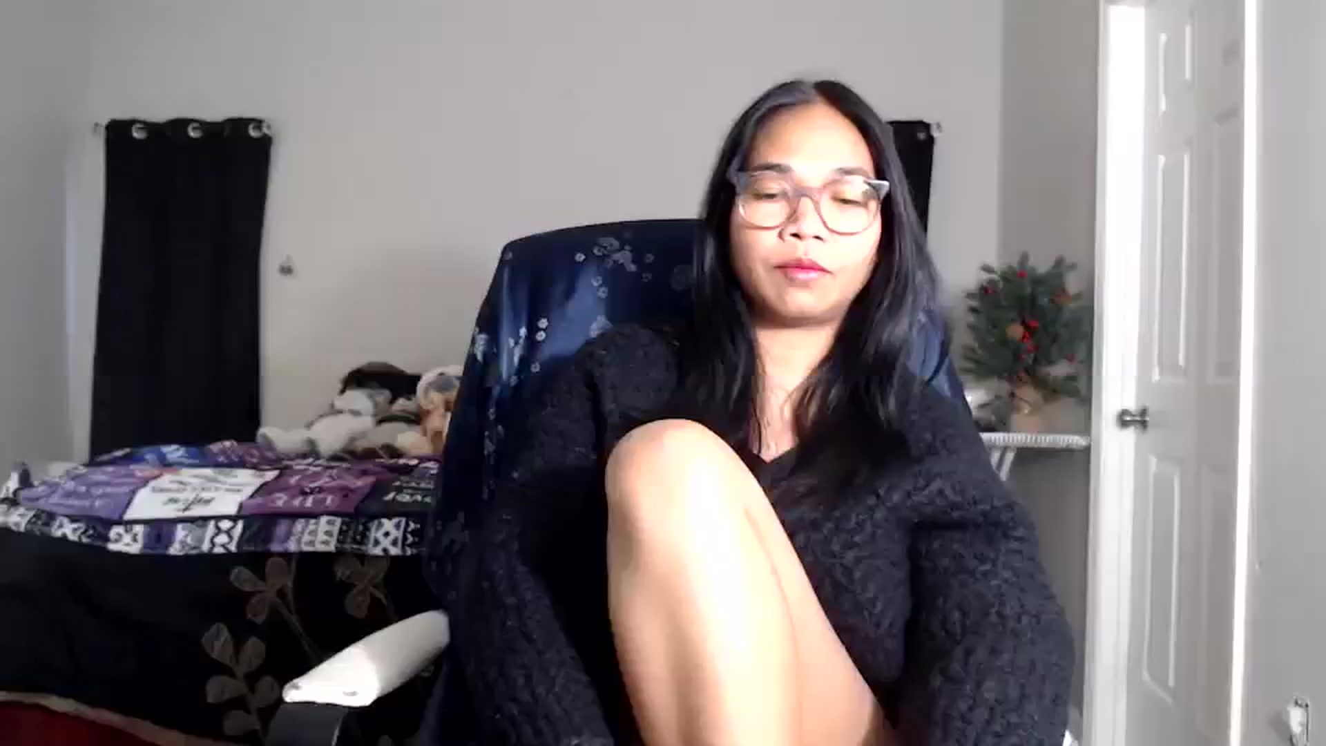 Gallery image thumbnail from Littlekai2025's myfreecams stream on, 01/01/2026, 21:19 image 3 of 20