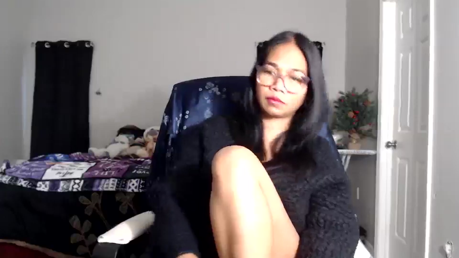 Gallery image thumbnail from Littlekai2025's myfreecams stream on, 01/01/2026, 21:19 image 15 of 20