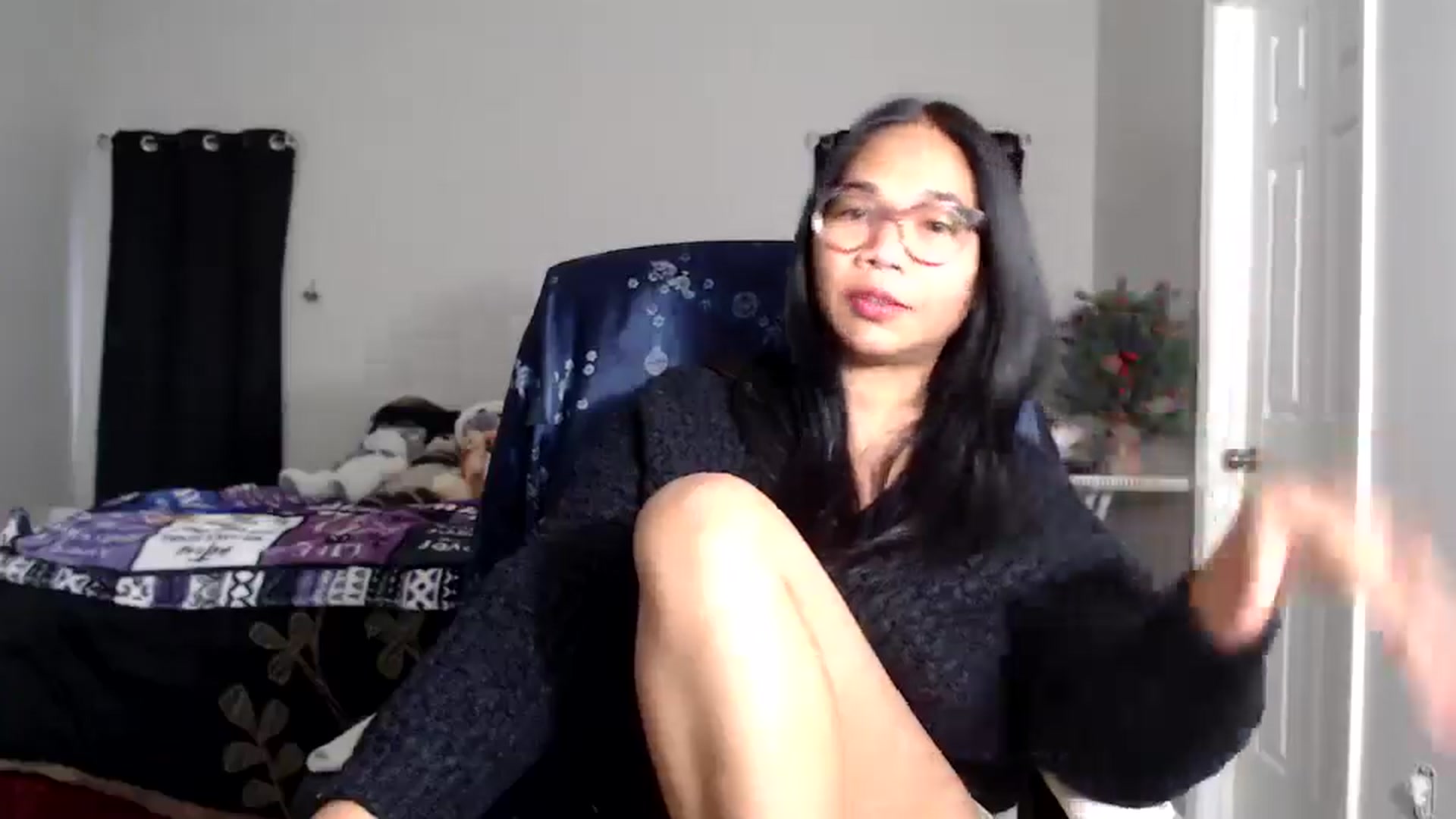 Gallery image thumbnail from Littlekai2025's myfreecams stream on, 01/01/2026, 21:19 image 17 of 20