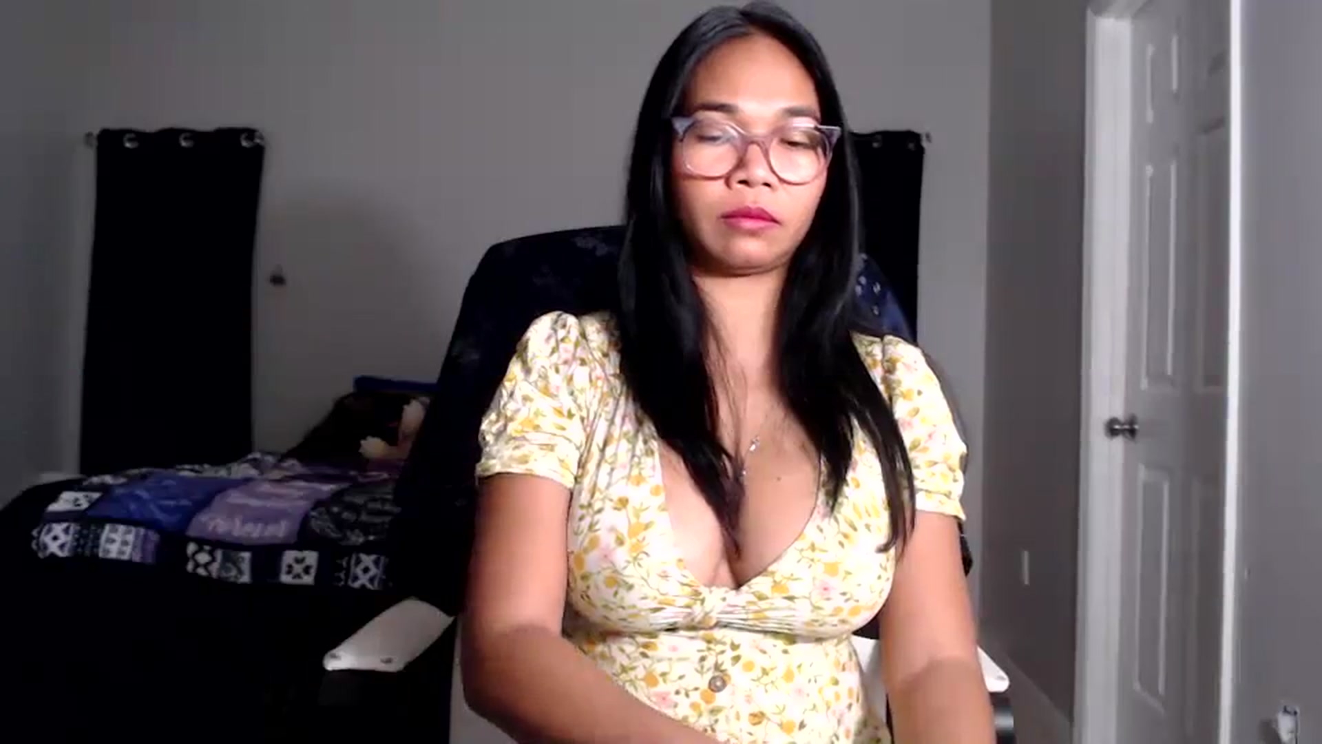 Gallery image thumbnail from Littlekai2025's myfreecams stream on, 01/03/2026, 24:00 image 19 of 20