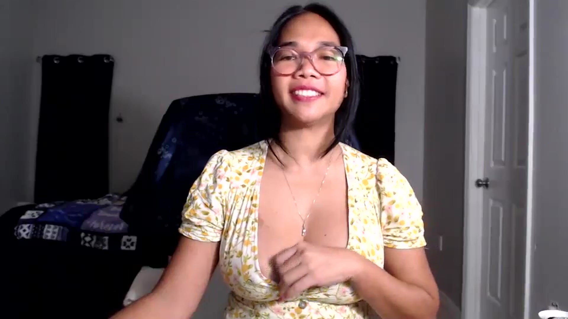Gallery image thumbnail from Littlekai2025's myfreecams stream on, 01/03/2026, 02:34 image 13 of 20