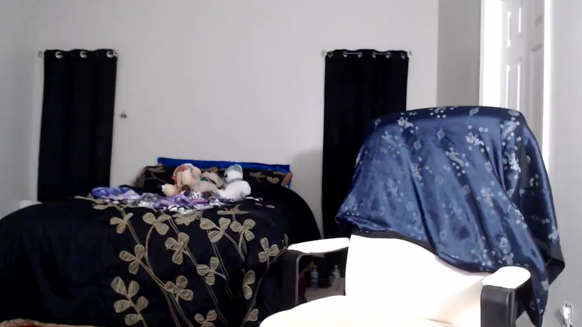 Gallery image thumbnail from Littlekai2025's myfreecams stream on, 01/04/2026, 03:44 image 5 of 20
