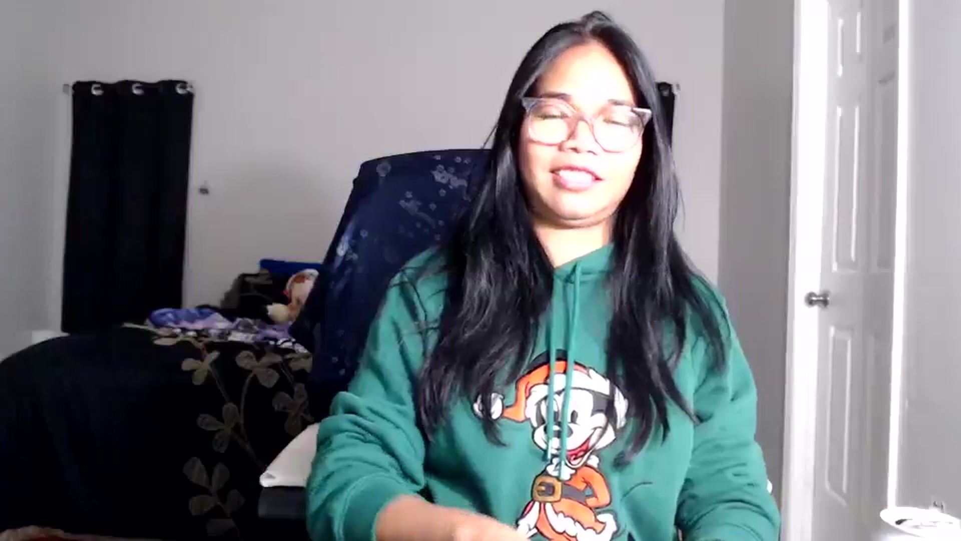 Gallery image thumbnail from Littlekai2025's myfreecams stream on, 01/04/2026, 03:44 image 17 of 20