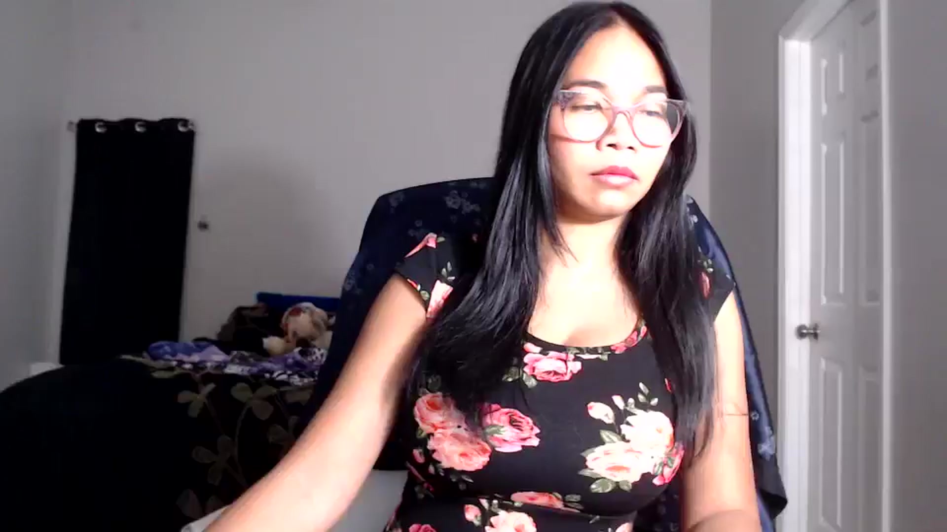 Gallery image thumbnail from Littlekai2025's myfreecams stream on, 01/04/2026, 03:44 image 1 of 20