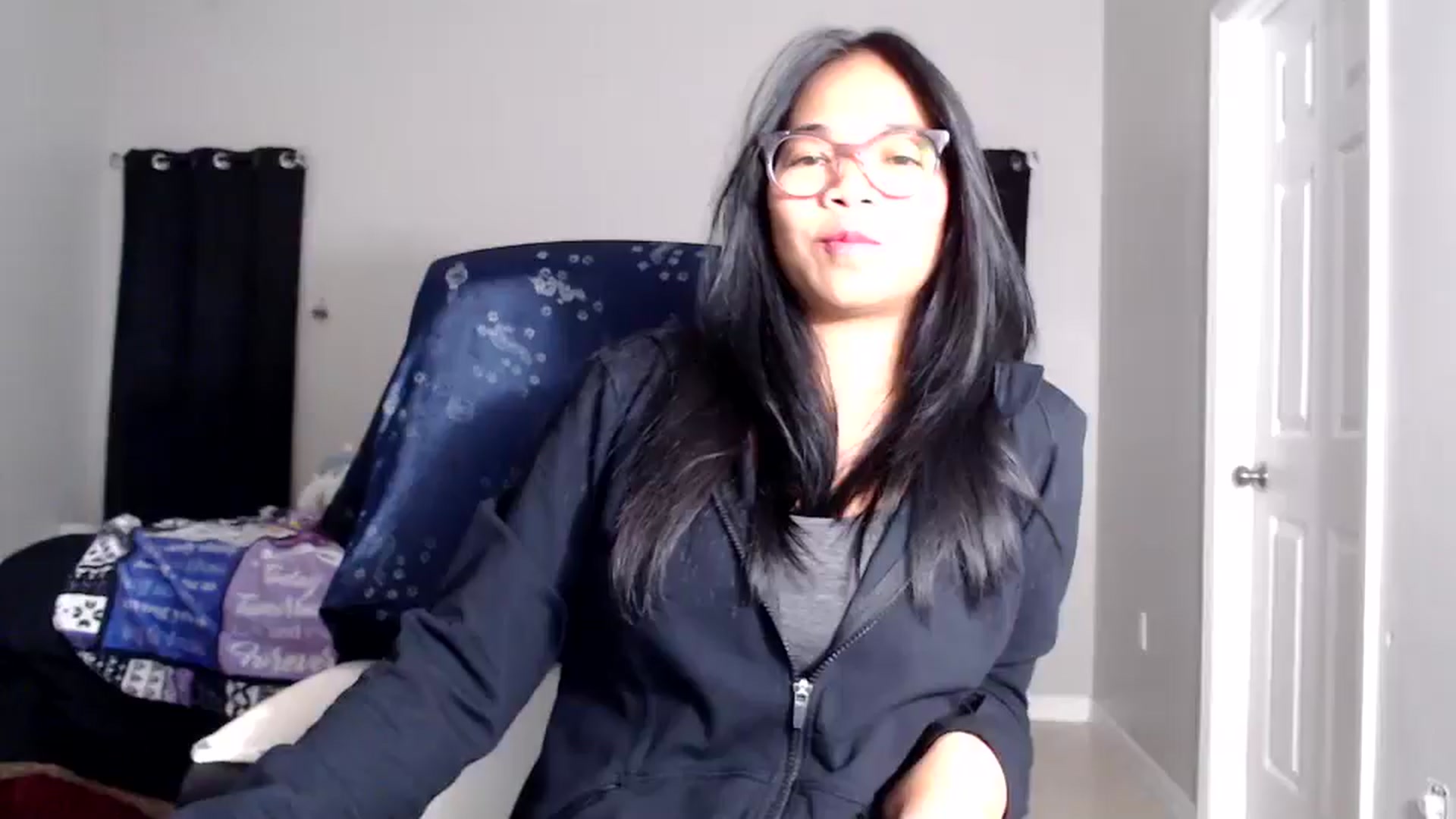 Gallery image thumbnail from Littlekai2025's myfreecams stream on, 01/05/2026, 01:57 image 15 of 20