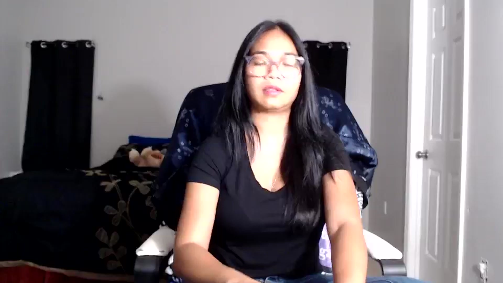 Gallery image thumbnail from Littlekai2025's myfreecams stream on, 01/07/2026, 01:08 image 14 of 20