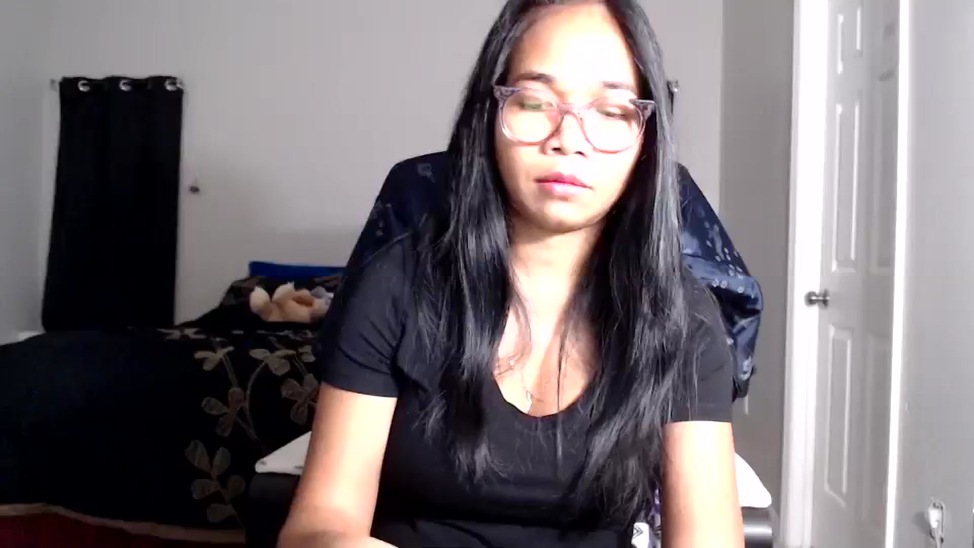 Gallery image thumbnail from Littlekai2025's myfreecams stream on, 01/07/2026, 01:44 image 11 of 20