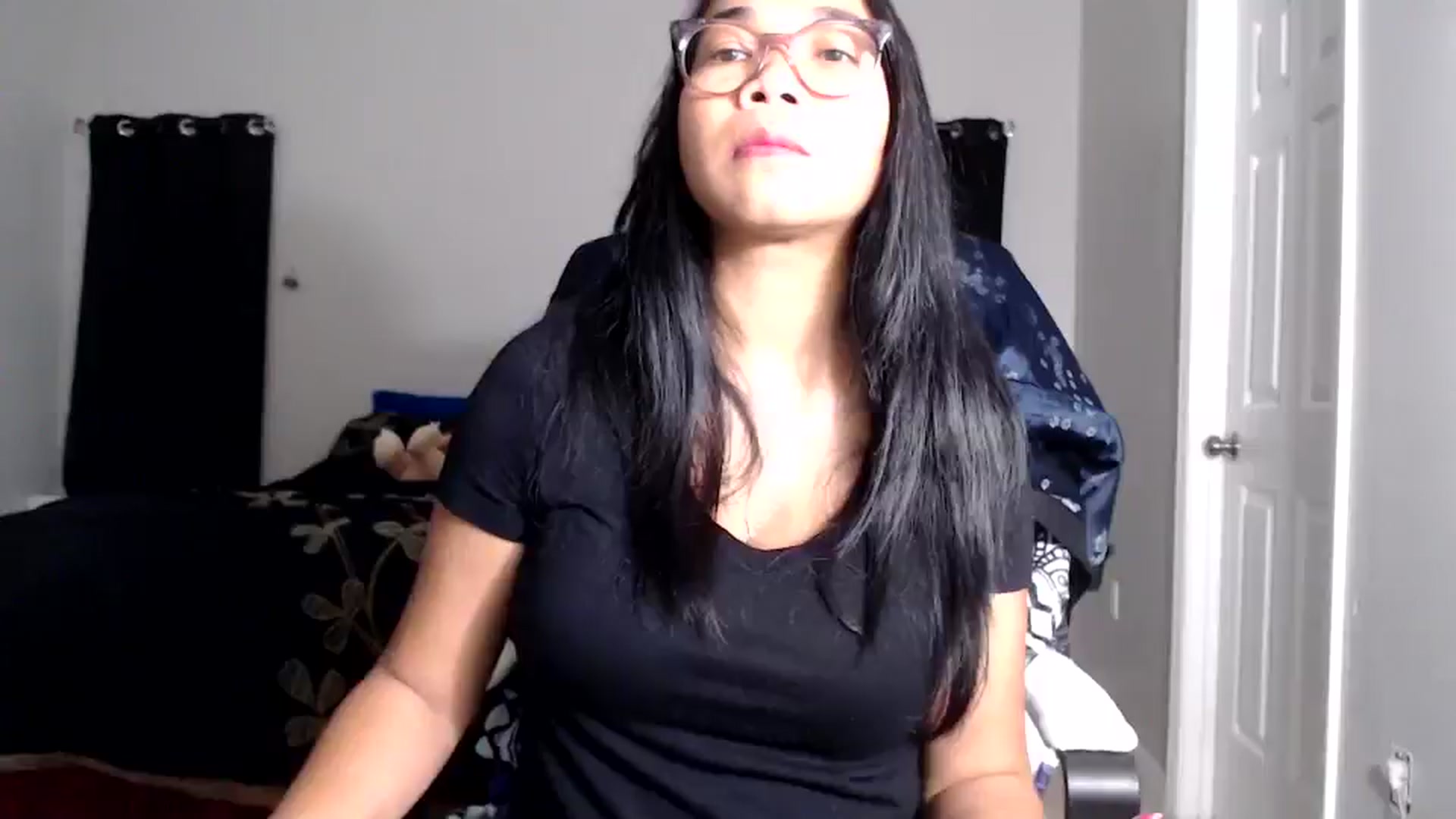 Gallery image thumbnail from Littlekai2025's myfreecams stream on, 01/07/2026, 01:44 image 18 of 20