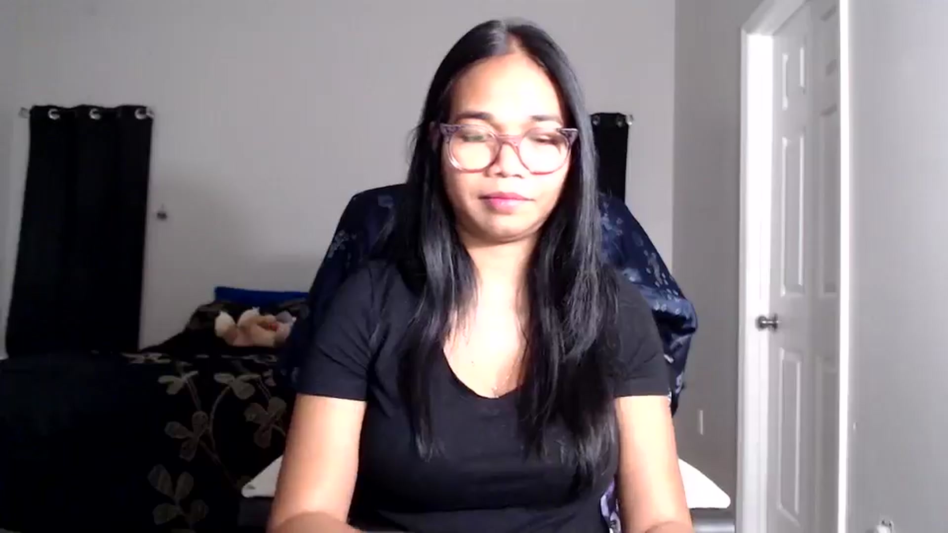 Gallery image thumbnail from Littlekai2025's myfreecams stream on, 01/07/2026, 04:03 image 19 of 20