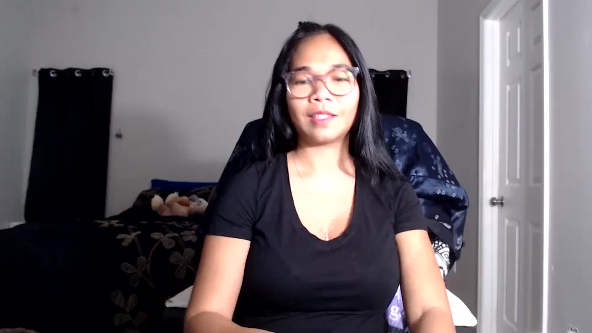 Gallery image thumbnail from Littlekai2025's myfreecams stream on, 01/07/2026, 04:03 image 15 of 20