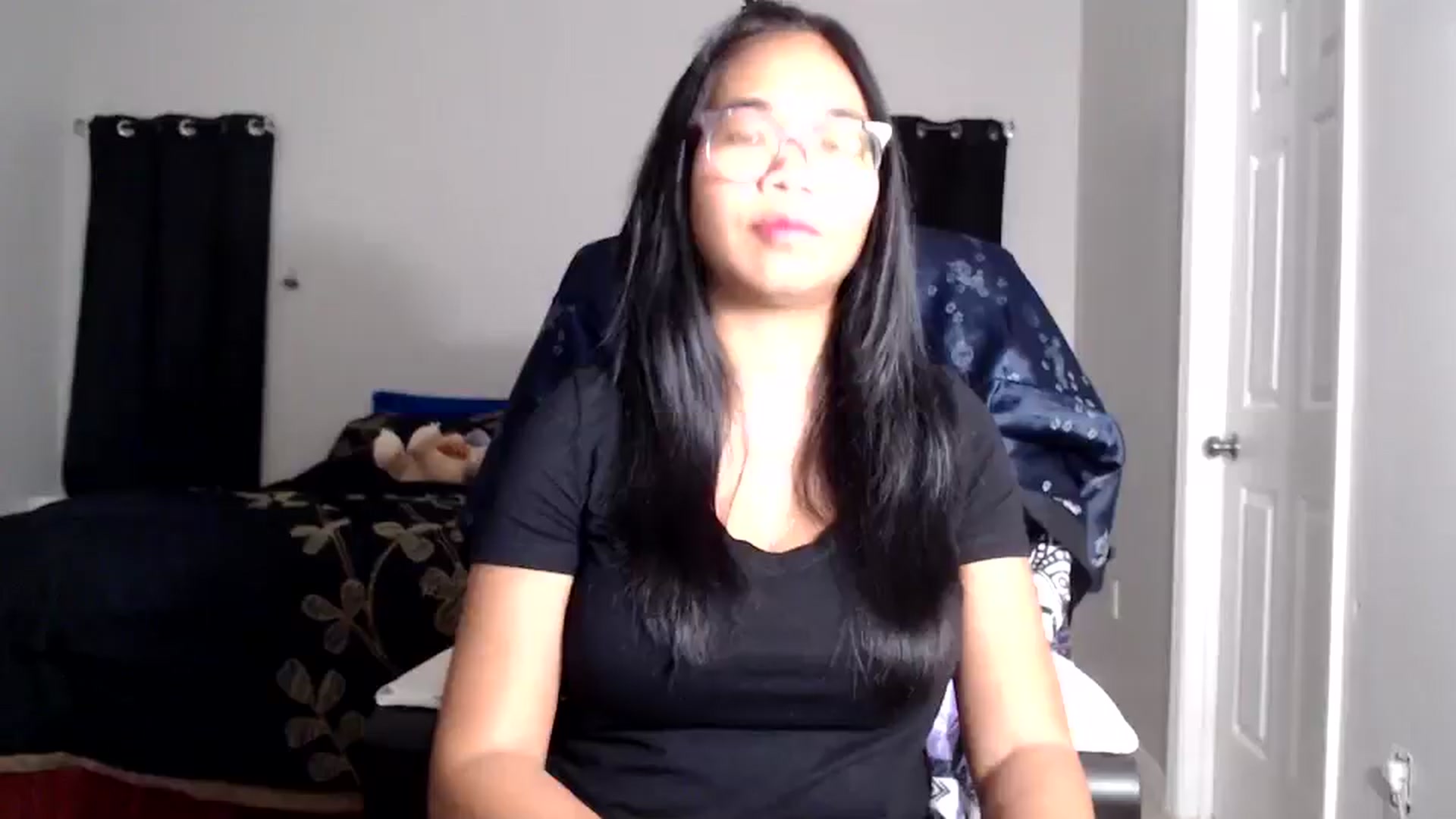 Gallery image thumbnail from Littlekai2025's myfreecams stream on, 01/07/2026, 04:03 image 1 of 20