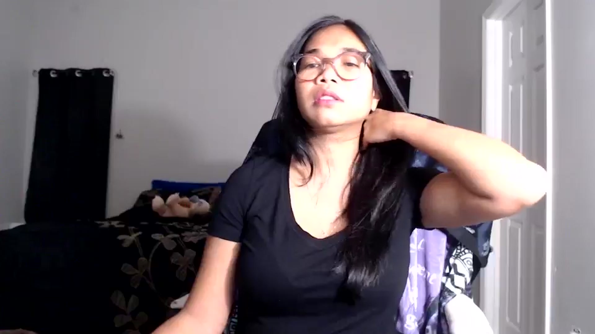 Gallery image thumbnail from Littlekai2025's myfreecams stream on, 01/07/2026, 04:03 image 16 of 20