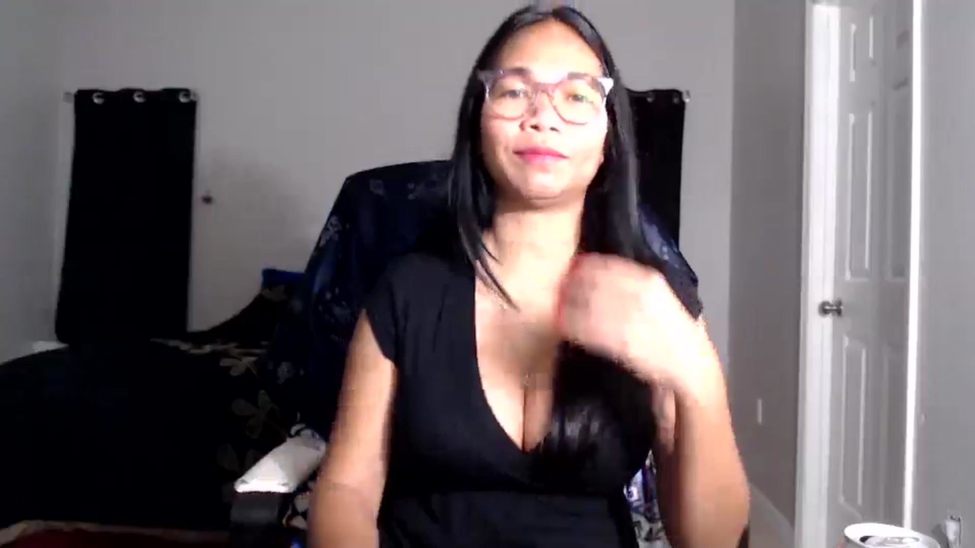 Gallery image thumbnail from Littlekai2030's myfreecams stream on, 01/08/2026, 04:31 image 12 of 20