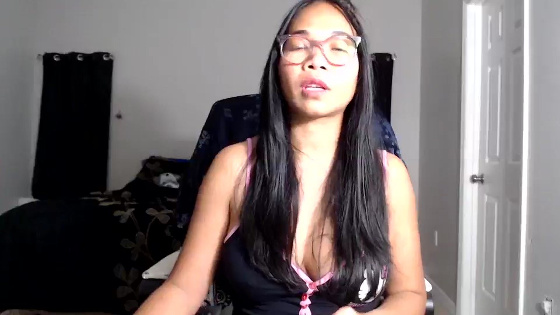 Gallery image thumbnail from Littlekai2030's myfreecams stream on, 01/09/2026, 03:55 image 16 of 20