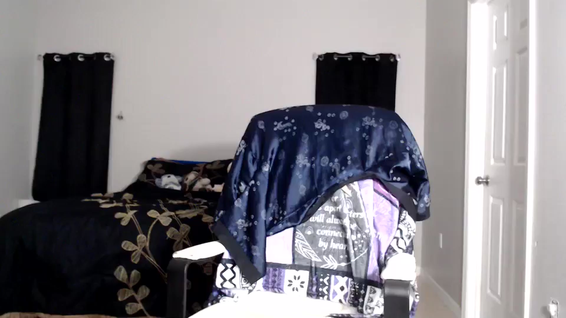 Gallery image thumbnail from Littlekai2030's myfreecams stream on, 01/09/2026, 03:55 image 1 of 20