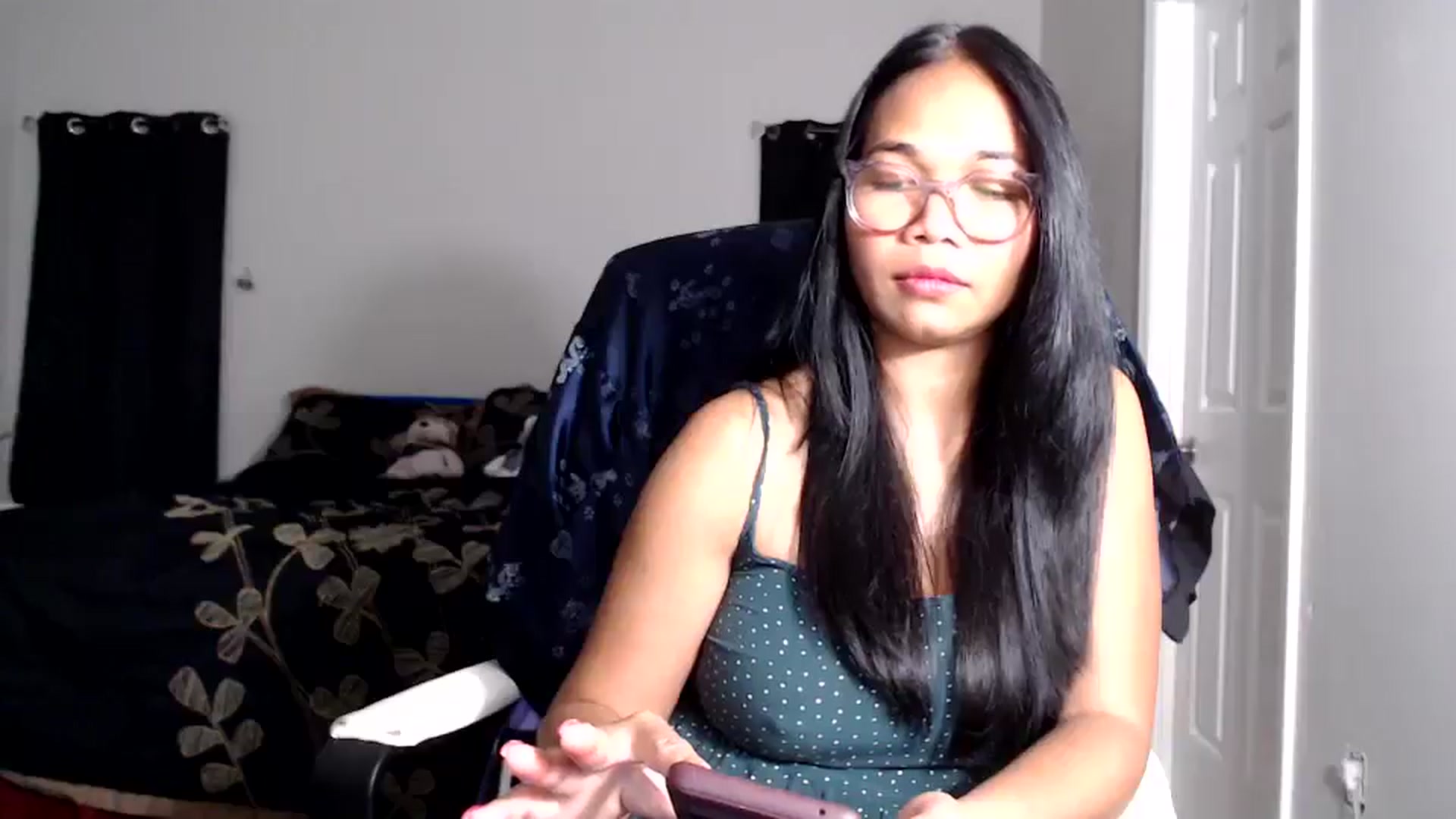 Gallery image thumbnail from Littlekai2030's myfreecams stream on, 01/11/2026, 03:04 image 6 of 20