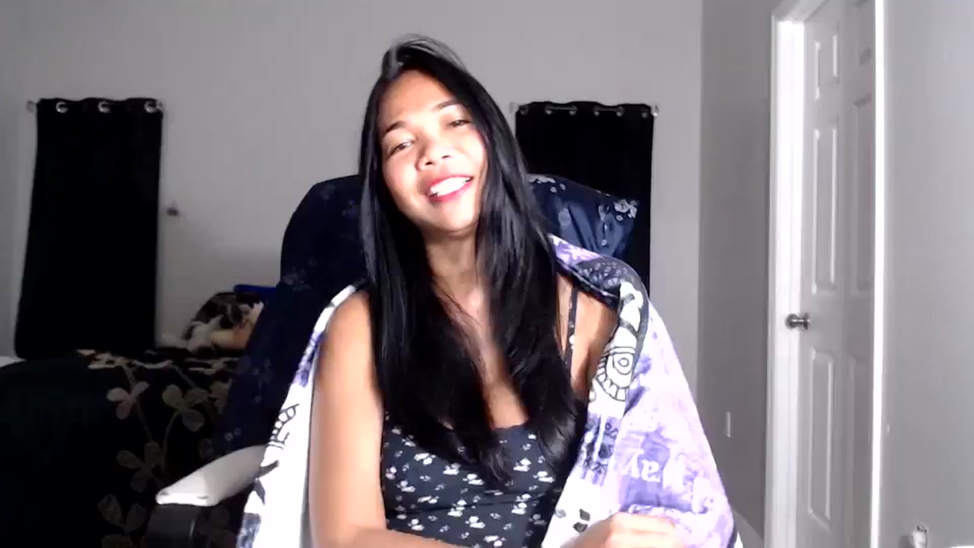 Gallery image thumbnail from Littlekai2030's myfreecams stream on, 01/13/2026, 04:08 image 12 of 20