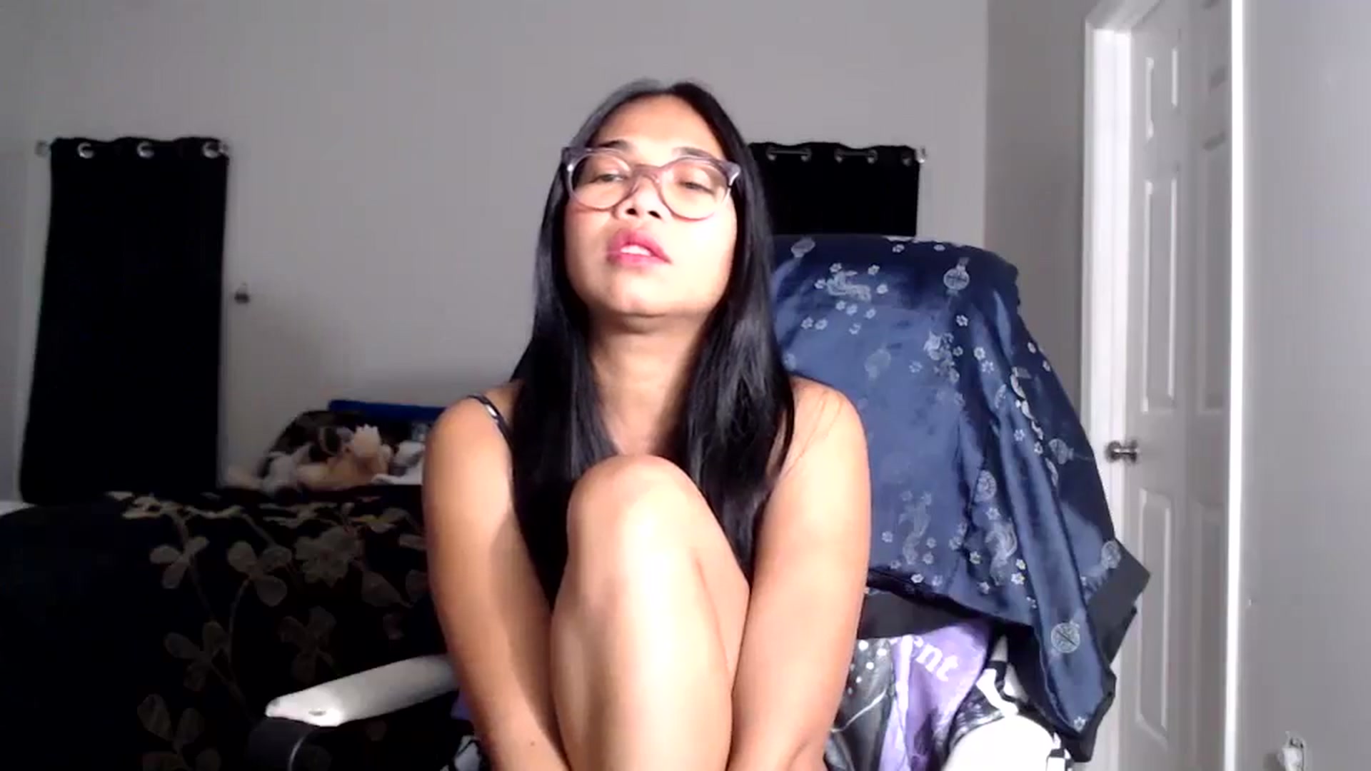 Gallery image thumbnail from Littlekai2030's myfreecams stream on, 01/13/2026, 04:08 image 6 of 20