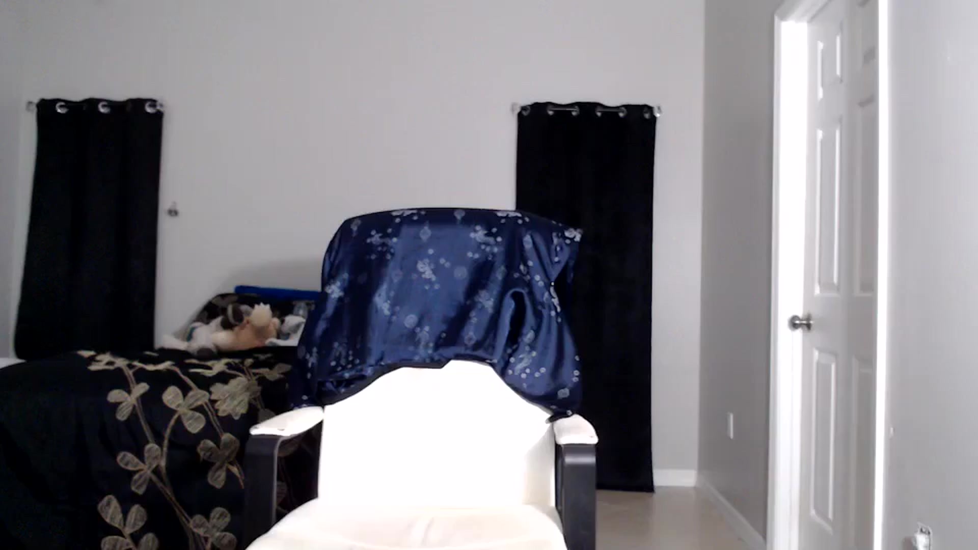 Gallery image thumbnail from Littlekai2030's myfreecams stream on, 01/13/2026, 04:08 image 10 of 20