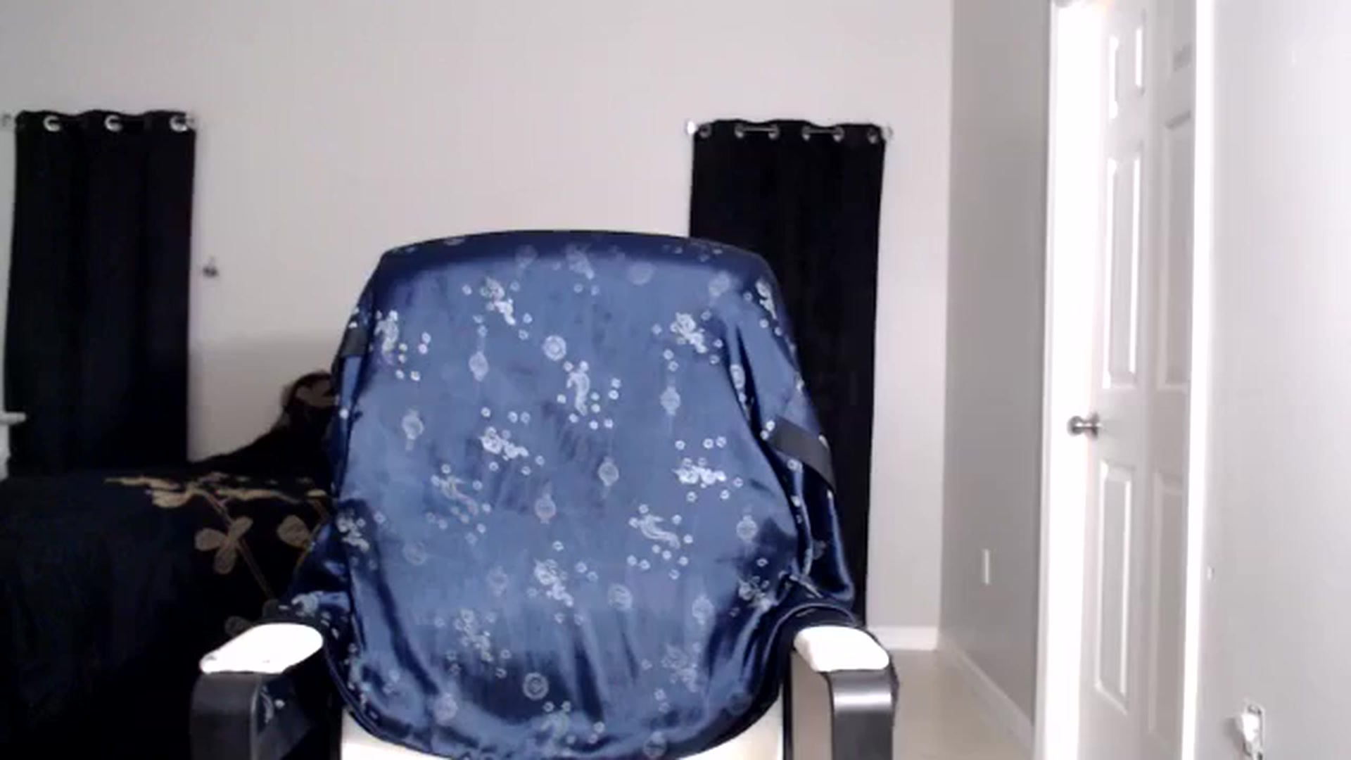 Gallery image thumbnail from Littlekai2030's myfreecams stream on, 01/27/2026, 04:10 image 8 of 20