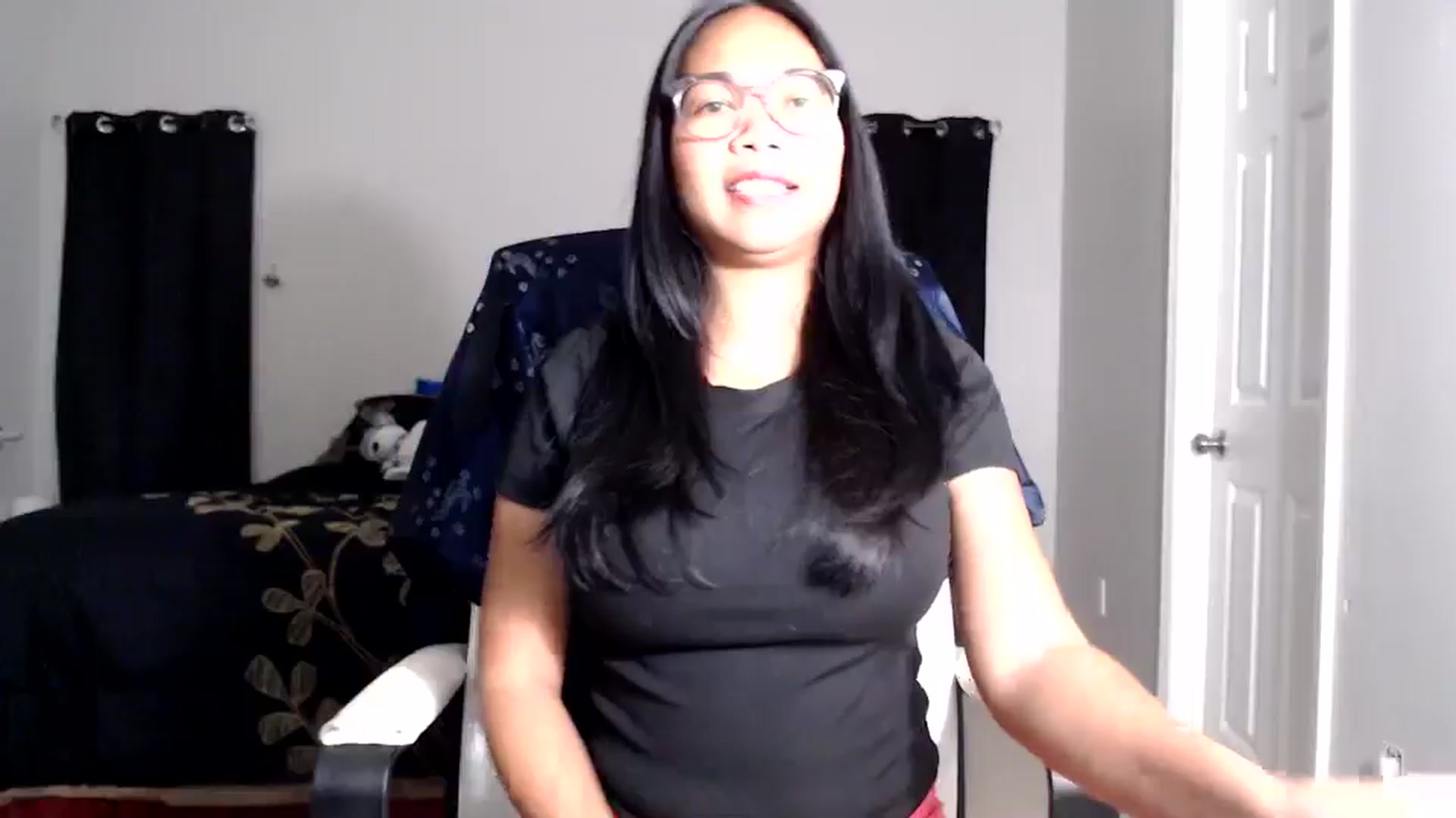 Gallery image thumbnail from Littlekai2030's myfreecams stream on, 02/02/2026, 01:28 image 3 of 20