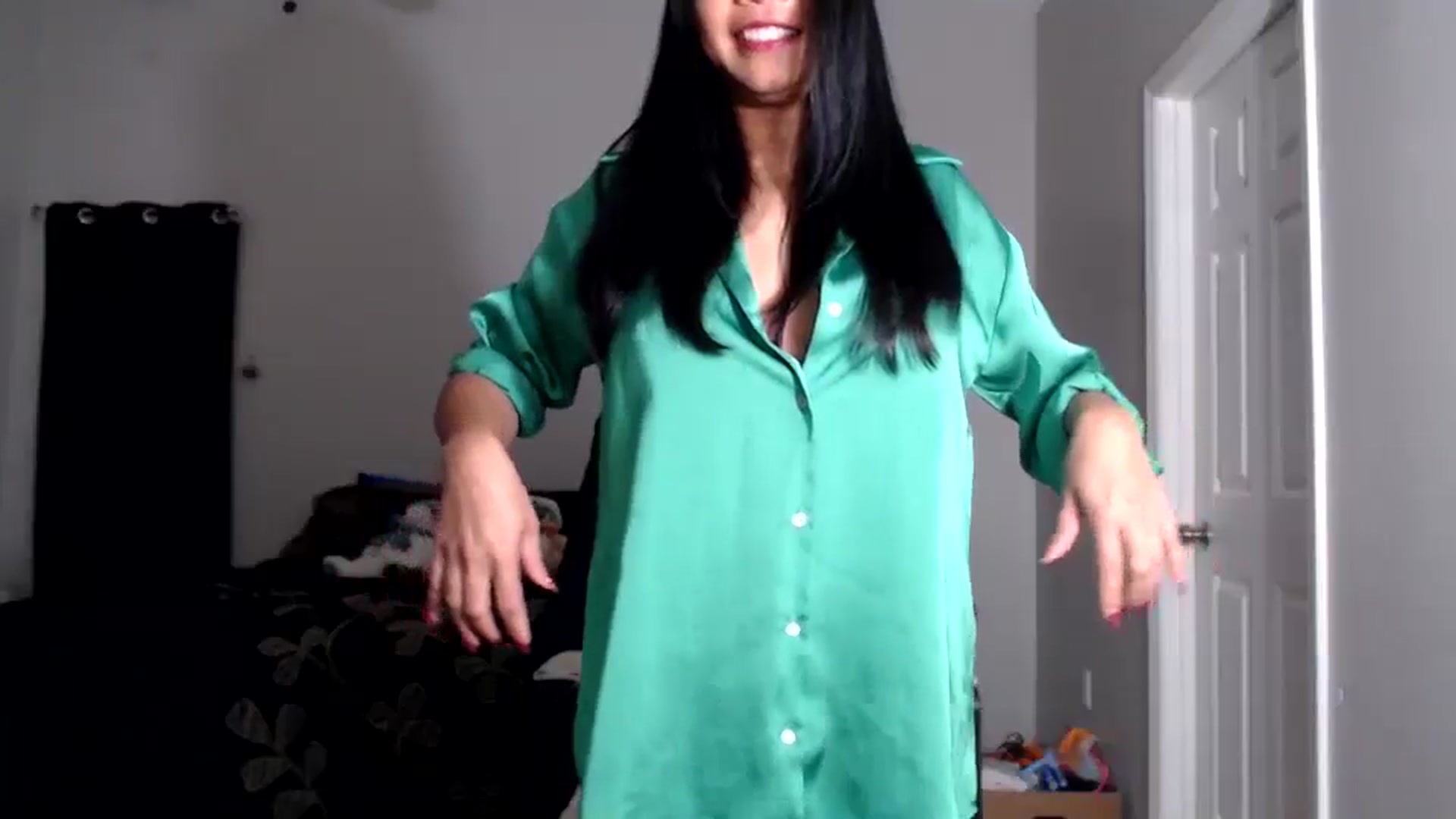 Gallery image thumbnail from Littlekai2030's myfreecams stream on, 02/13/2026, 04:30 image 15 of 20