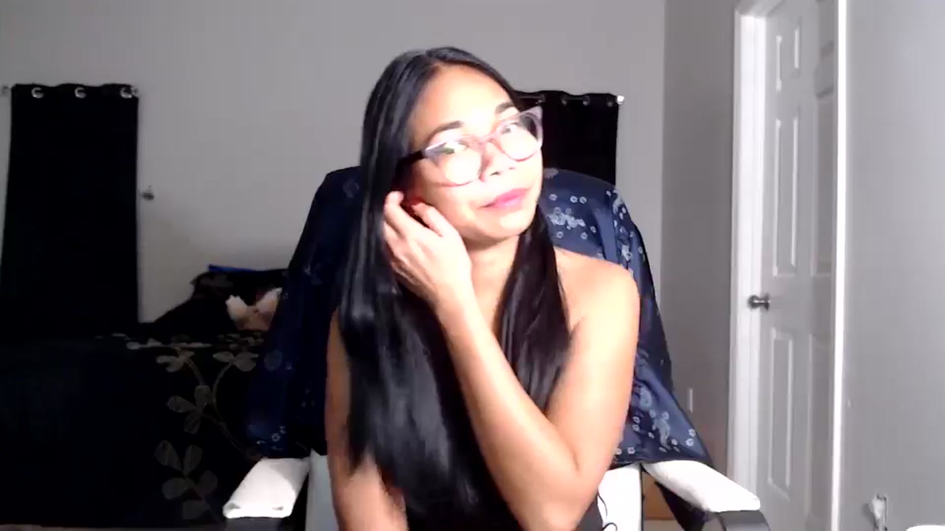 Gallery image thumbnail from Littlekai2030's myfreecams stream on, 02/18/2026, 03:41 image 10 of 20
