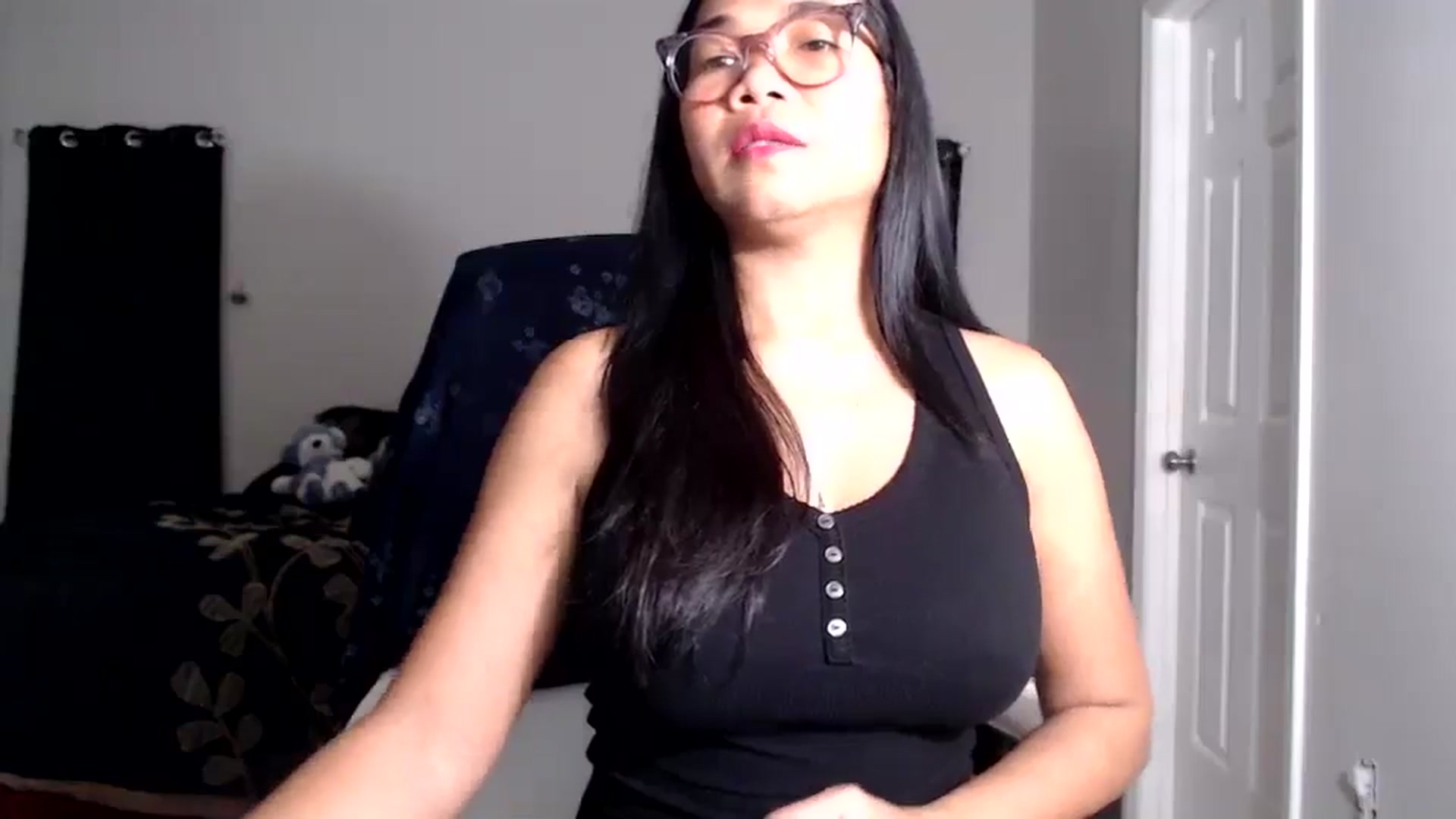 Gallery image thumbnail from Littlekai2030's myfreecams stream on, 02/20/2026, 03:32 image 16 of 20