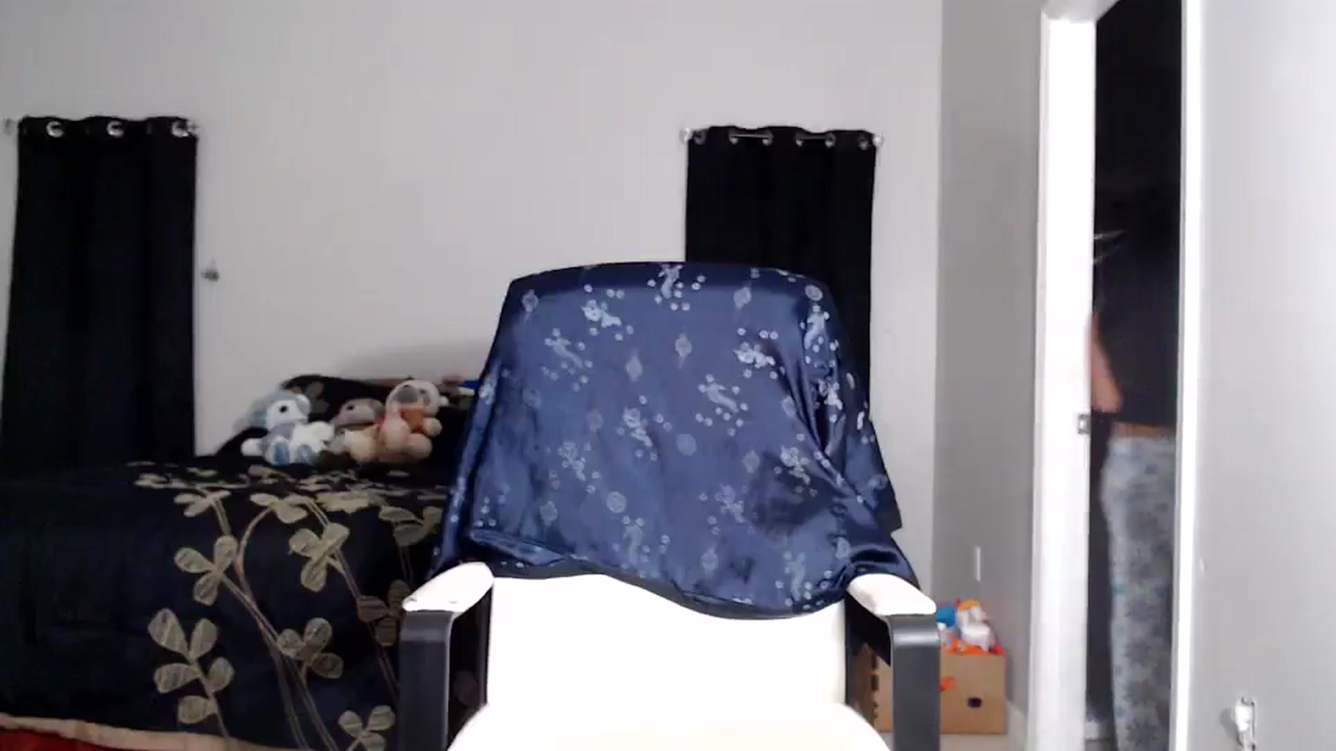 Gallery image thumbnail from Littlekai2030's myfreecams stream on, 02/20/2026, 03:32 image 14 of 20