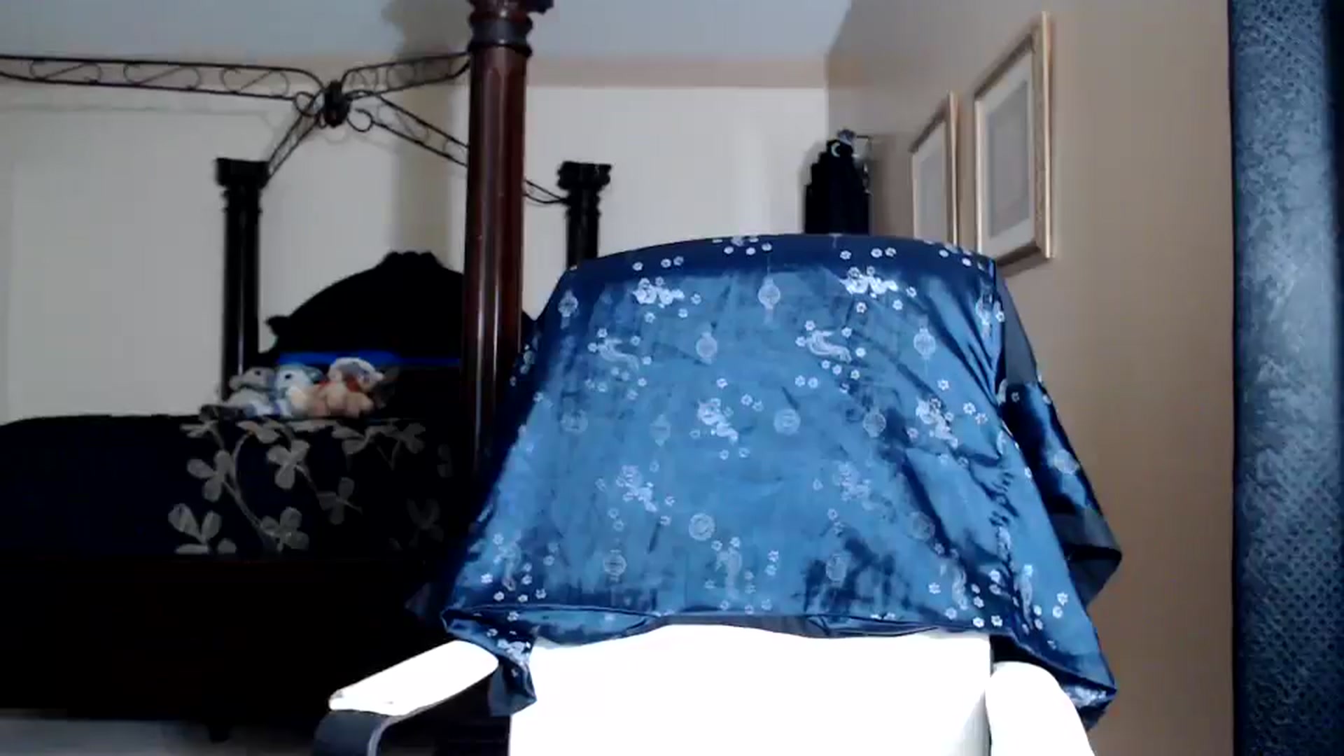 Gallery image thumbnail from Littlekai2030's myfreecams stream on, 02/25/2026, 04:10 image 7 of 20
