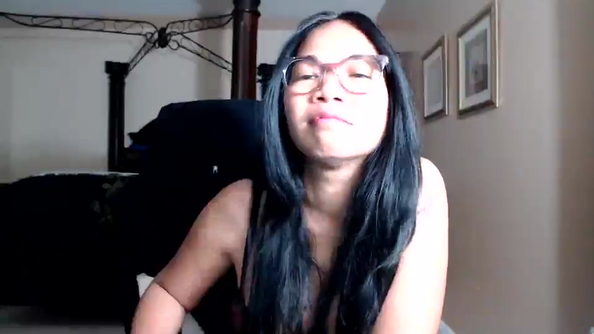 Gallery image thumbnail from Littlekai2030's myfreecams stream on, 03/06/2026, 03:34 image 18 of 20