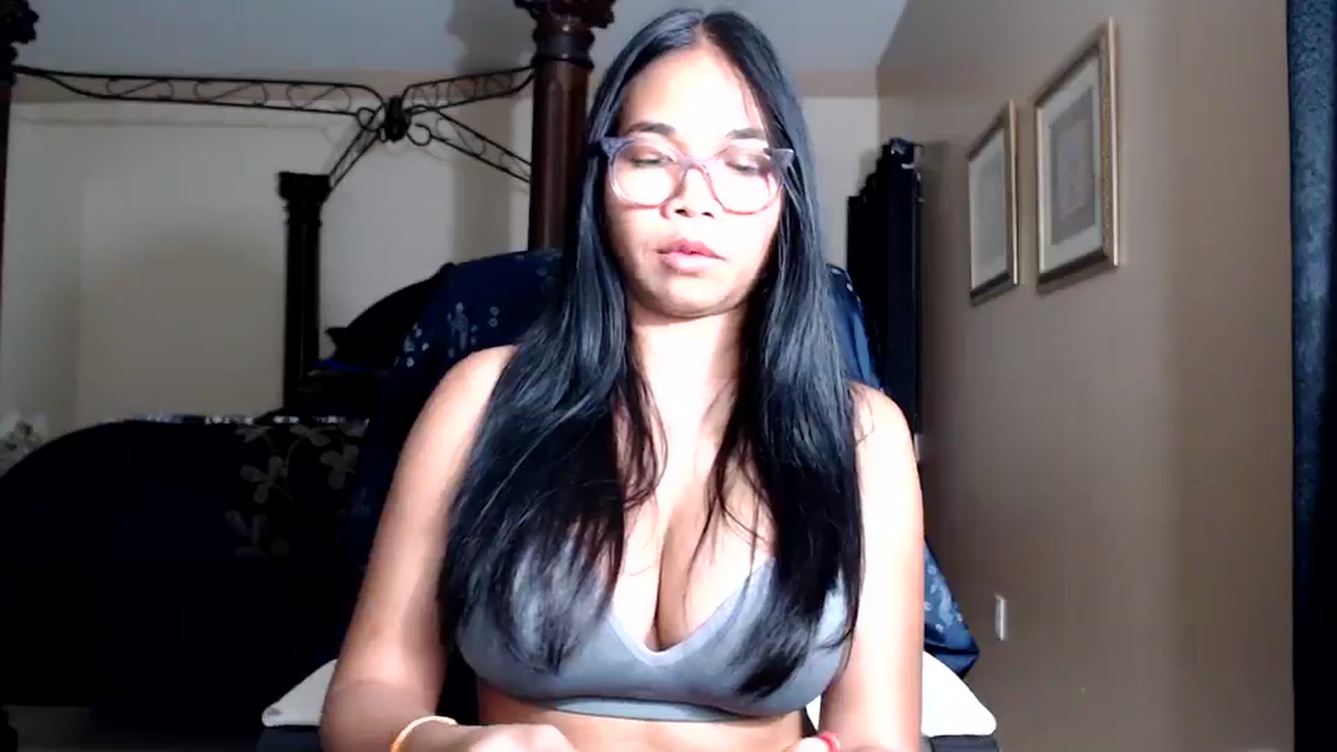 Gallery image thumbnail from Littlekai2030's myfreecams stream on, 03/12/2026, 03:14 image 5 of 20