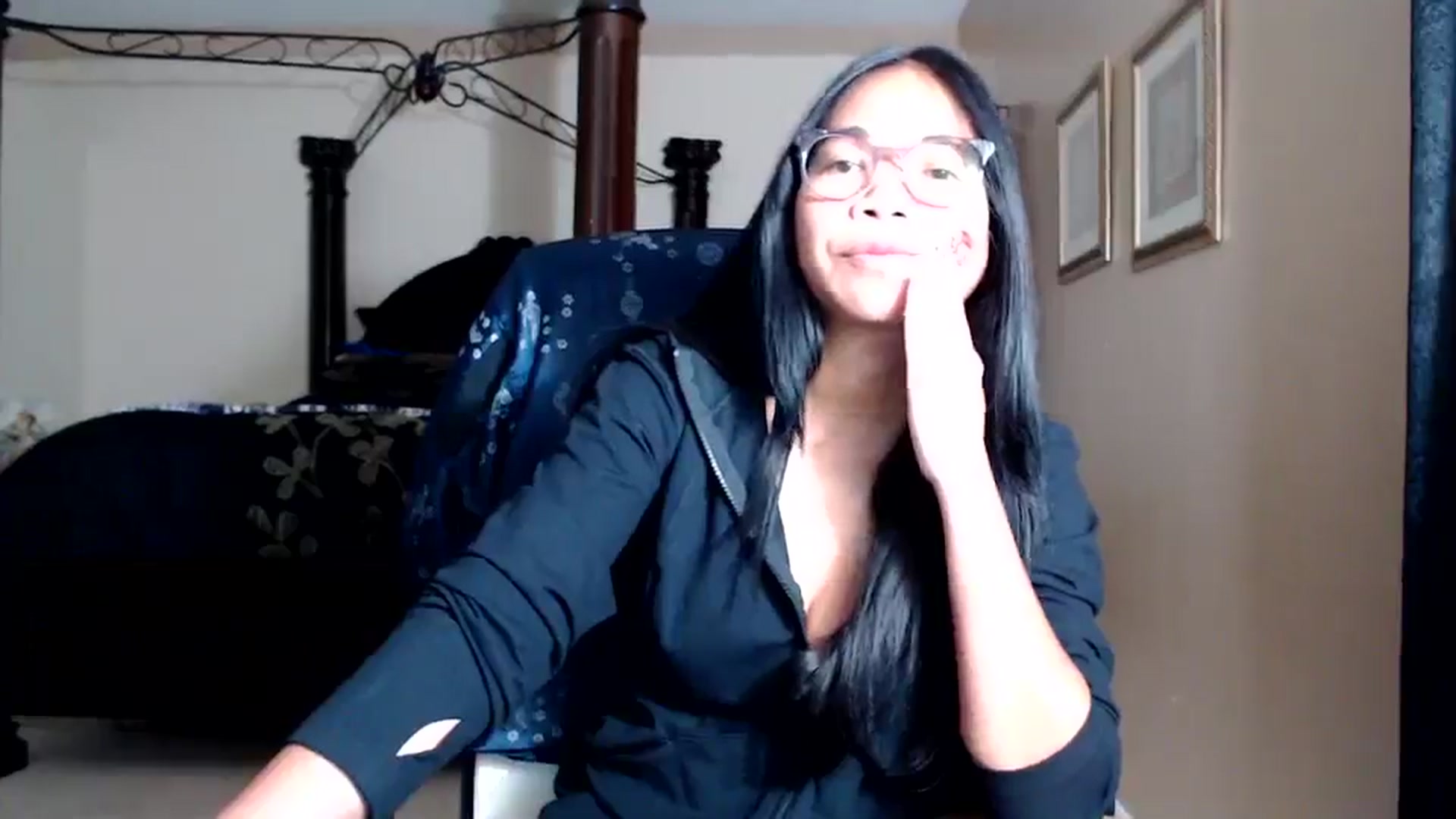 Gallery image thumbnail from Littlekai2030's myfreecams stream on, 03/12/2026, 03:14 image 8 of 20